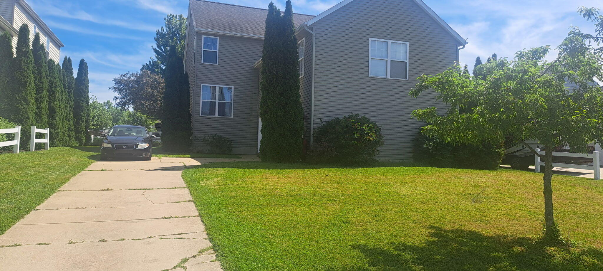 573 Brownstone Street Property Photo 47
