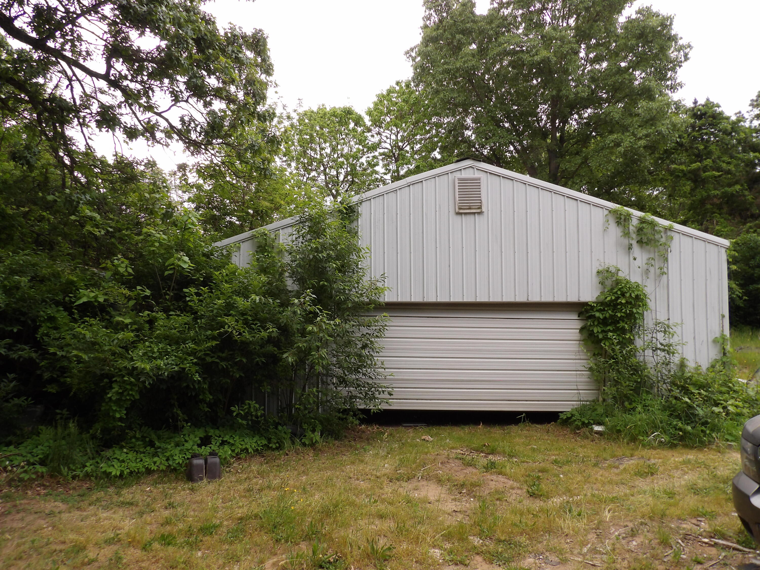 1812 Bell Road Property Photo 2