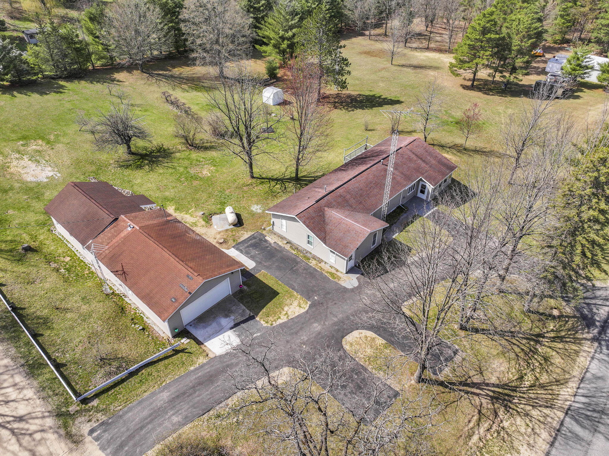 10976 E 3 Mile Road Property Photo 6