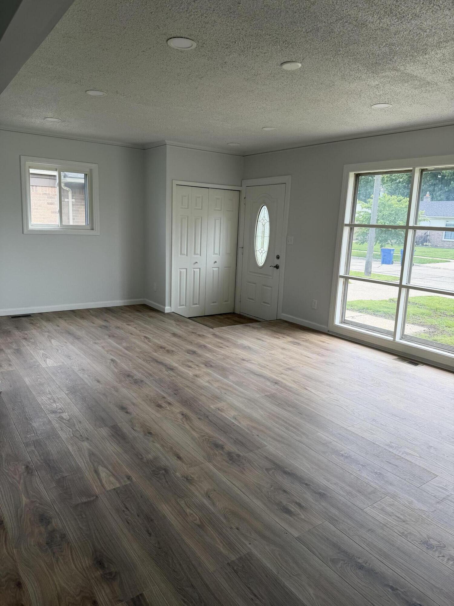 11809 Mckinley Drive Property Photo 2