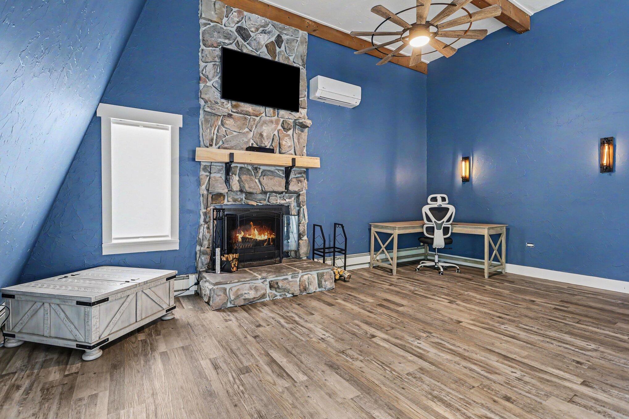 24714 Butternut Drive Property Photo 10