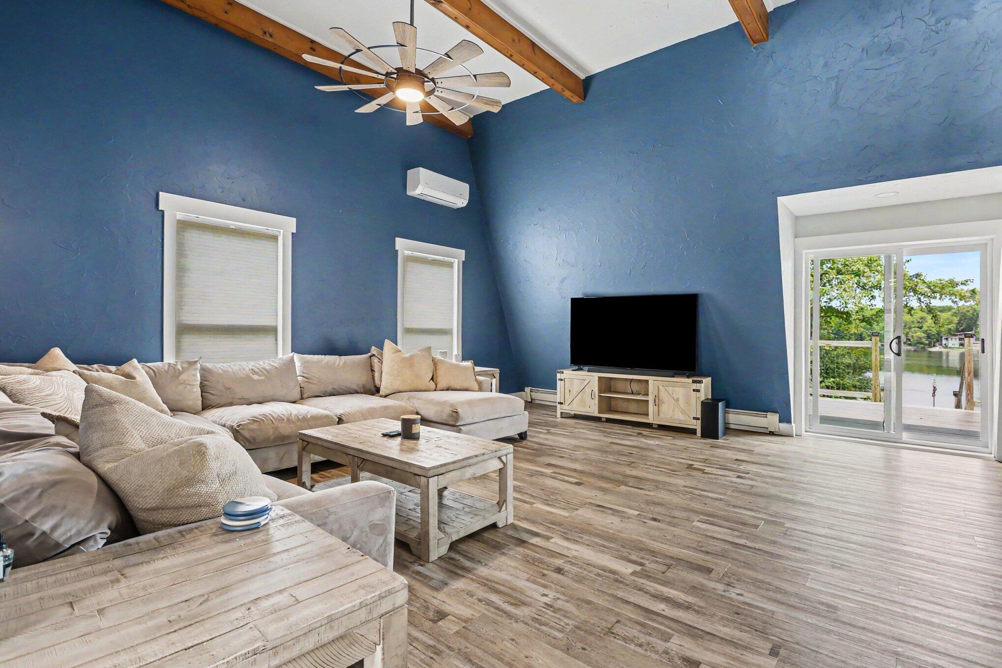 24714 Butternut Drive Property Photo 11