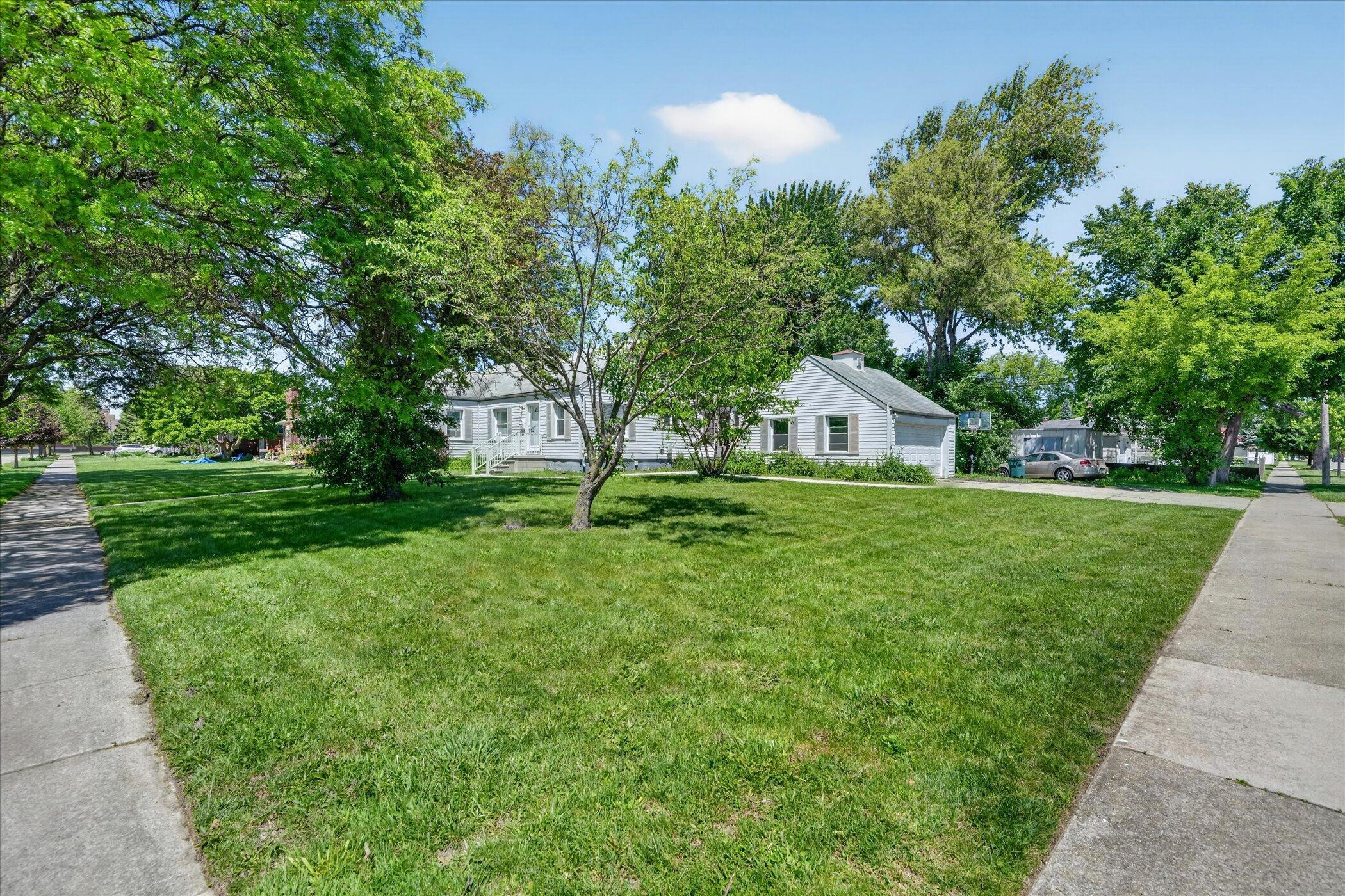 14000 Wales Street Property Photo 4