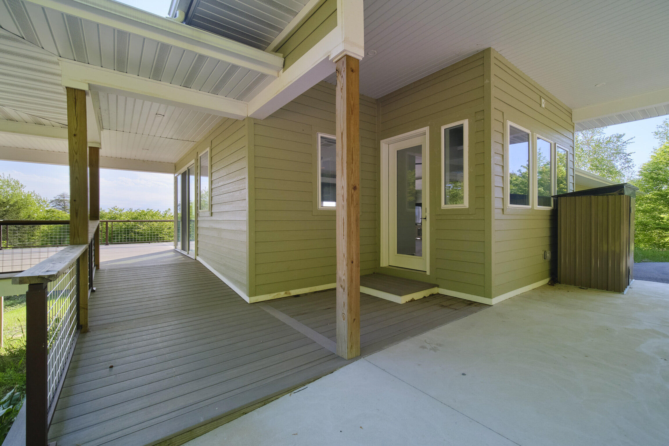 9798 N Slope Drive Property Photo 4