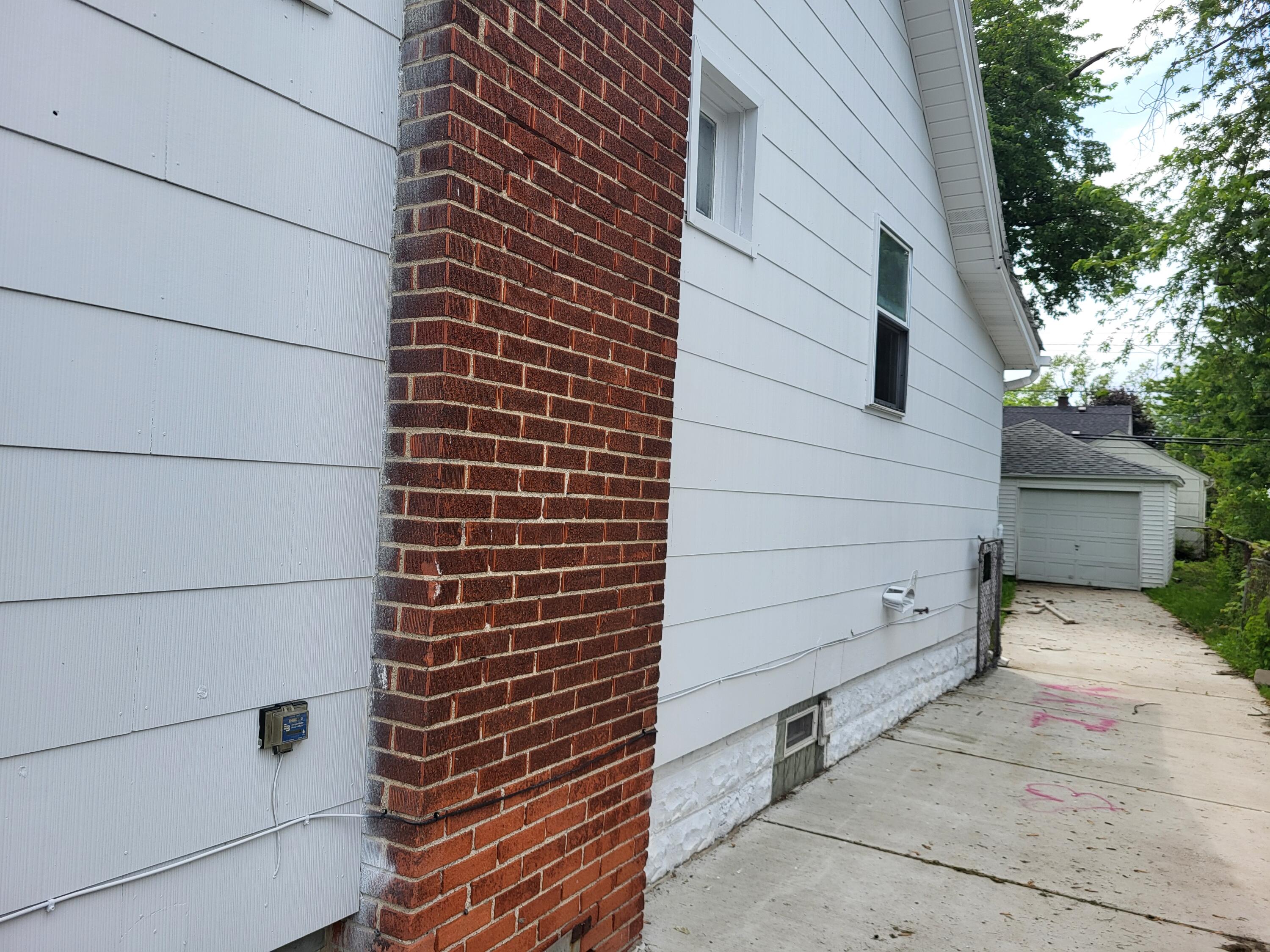 21769 Donald Avenue Property Photo 2