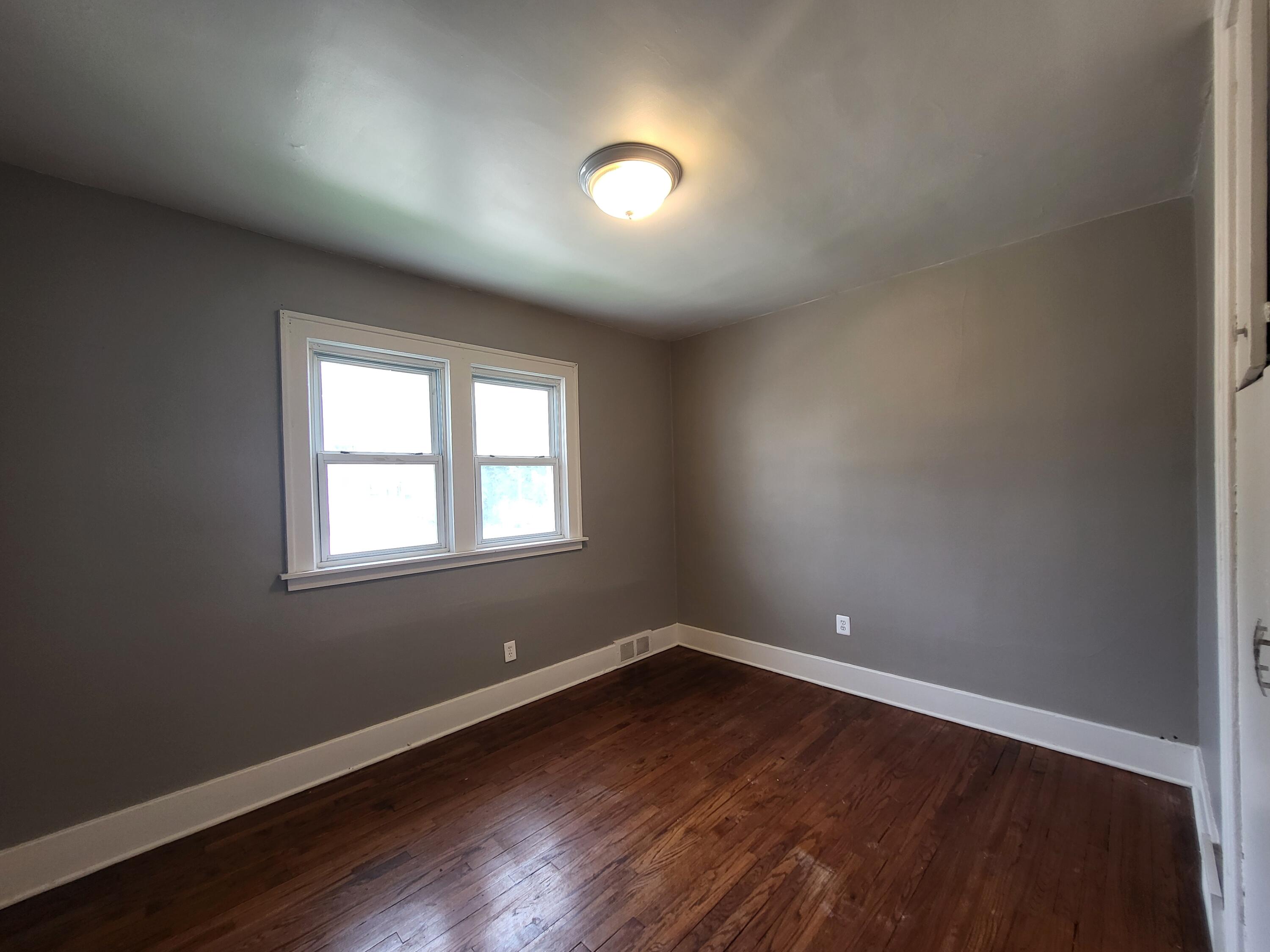 21769 Donald Avenue Property Photo 6
