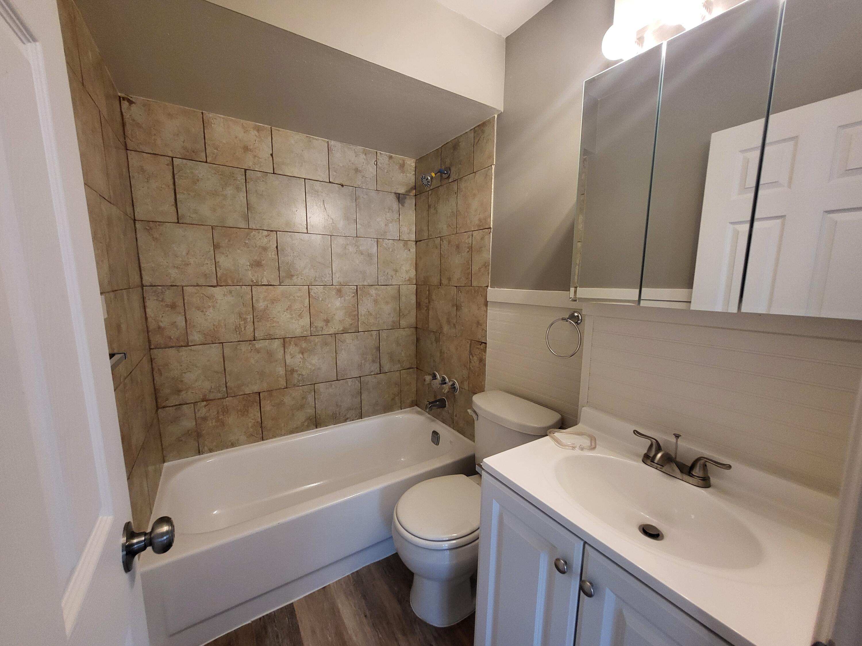 21769 Donald Avenue Property Photo 8