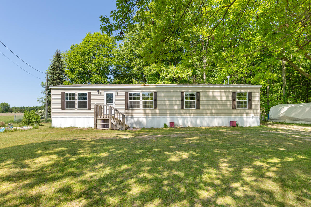 2757 127th Avenue Property Photo 2