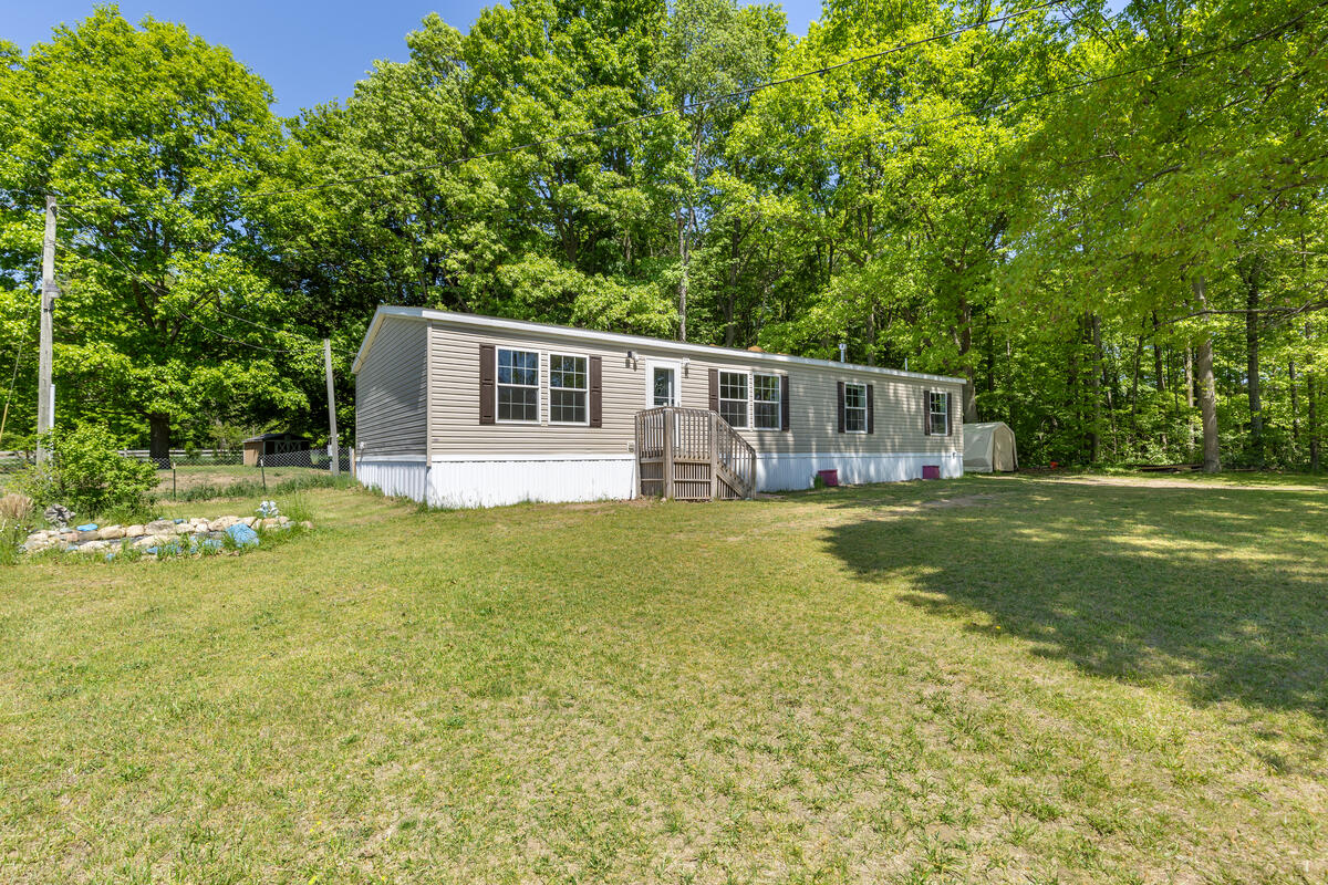 2757 127th Avenue Property Photo 3