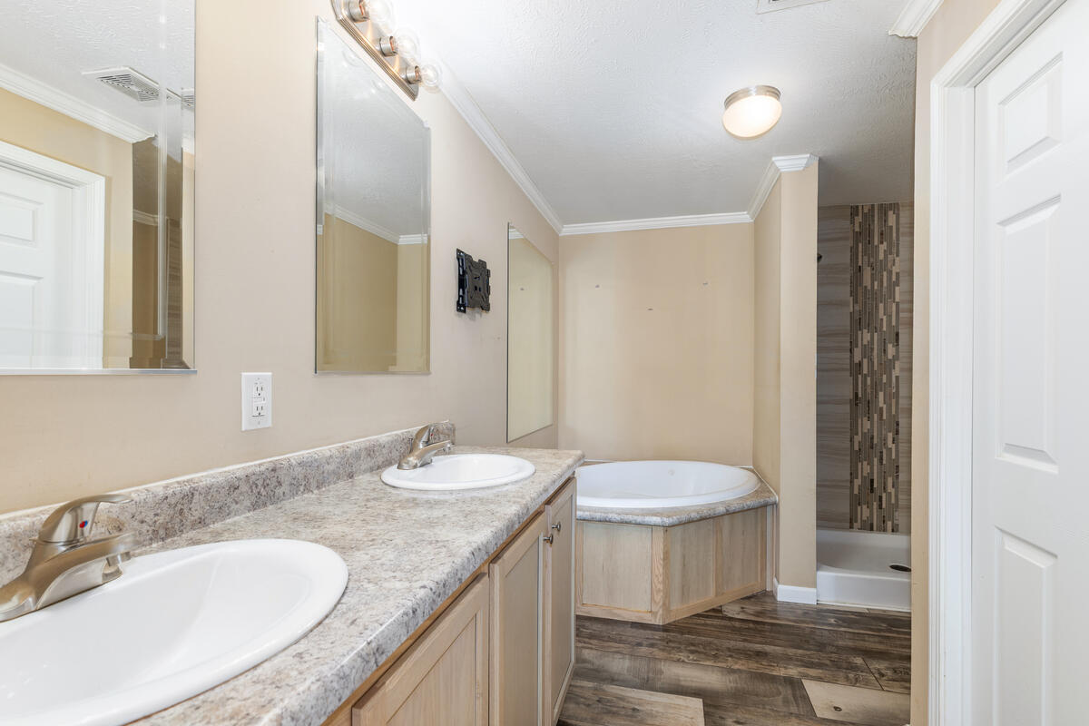 2757 127th Avenue Property Photo 15