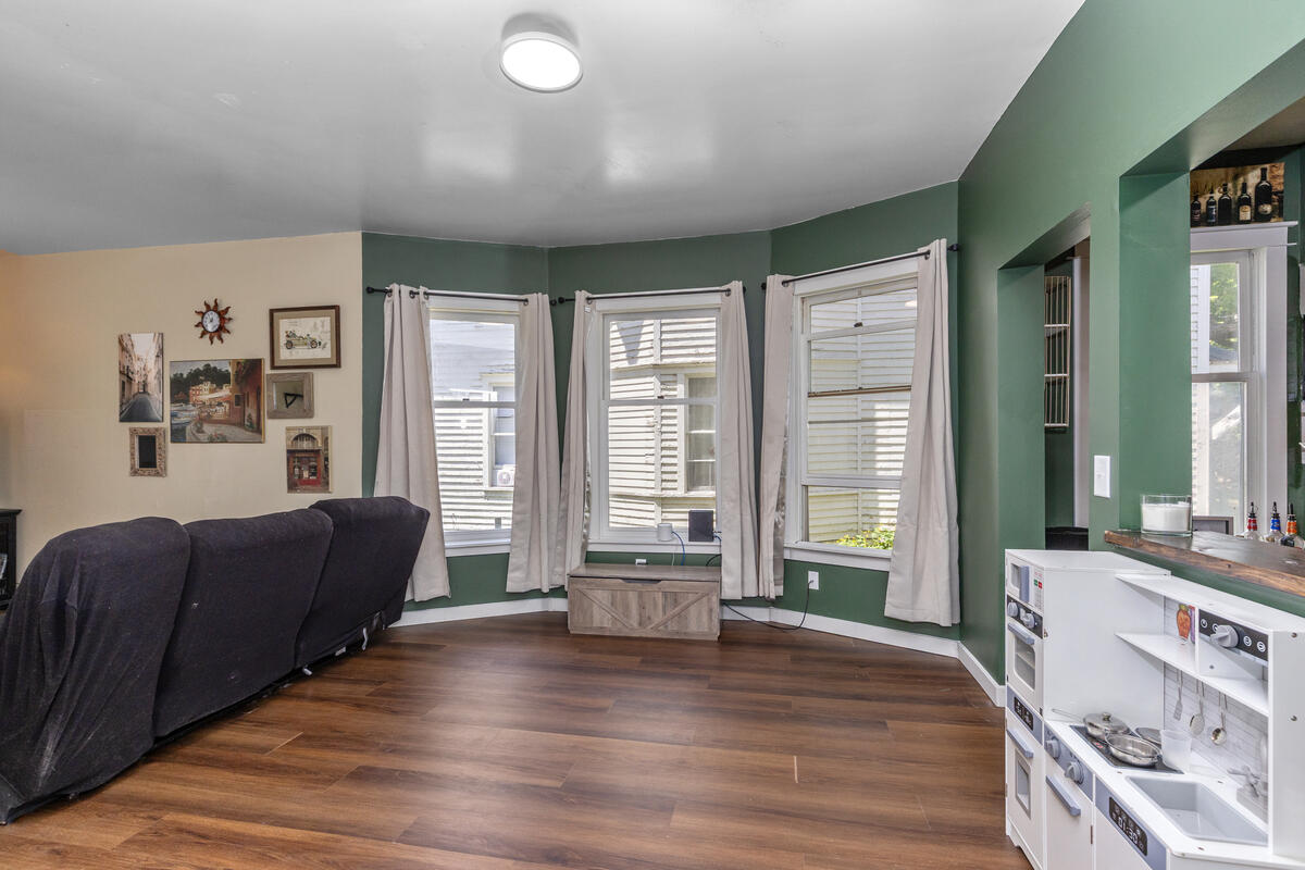 124 Woodward Avenue Property Photo 7