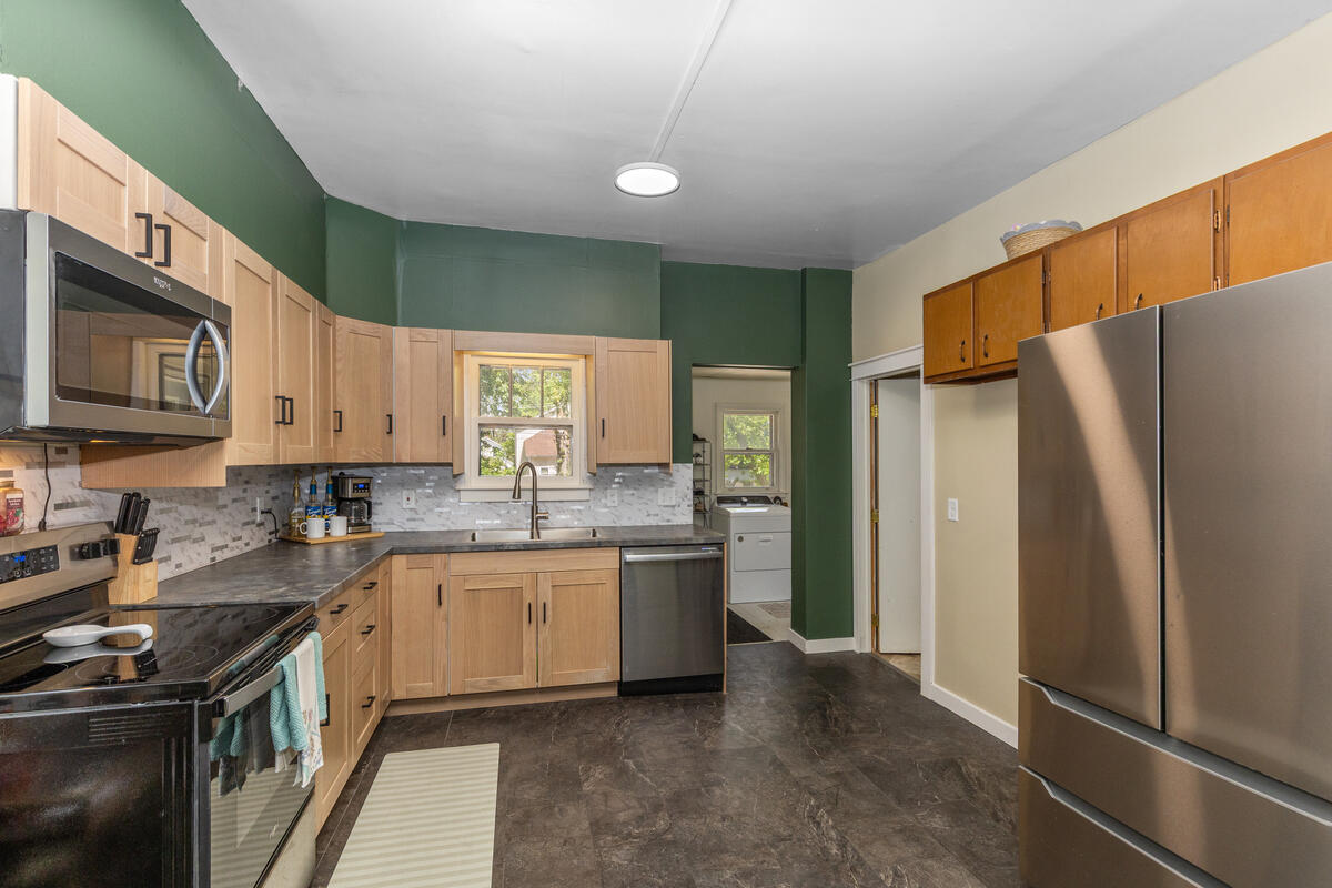 124 Woodward Avenue Property Photo 8
