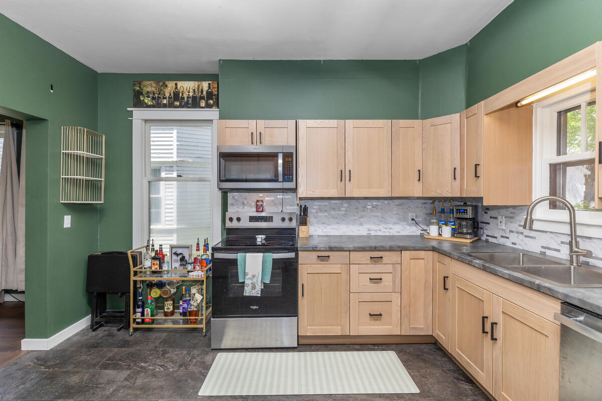 124 Woodward Avenue Property Photo 9