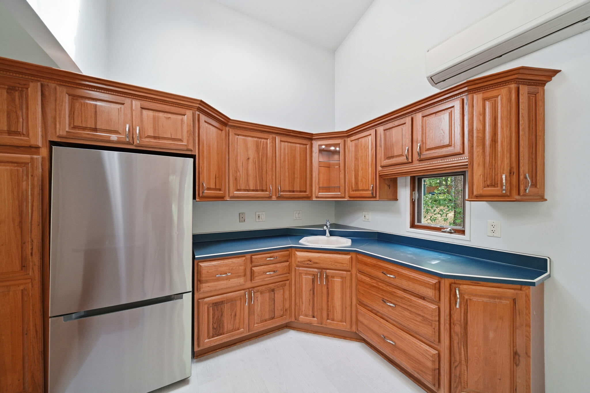 2114 Timber Lane Property Photo 18