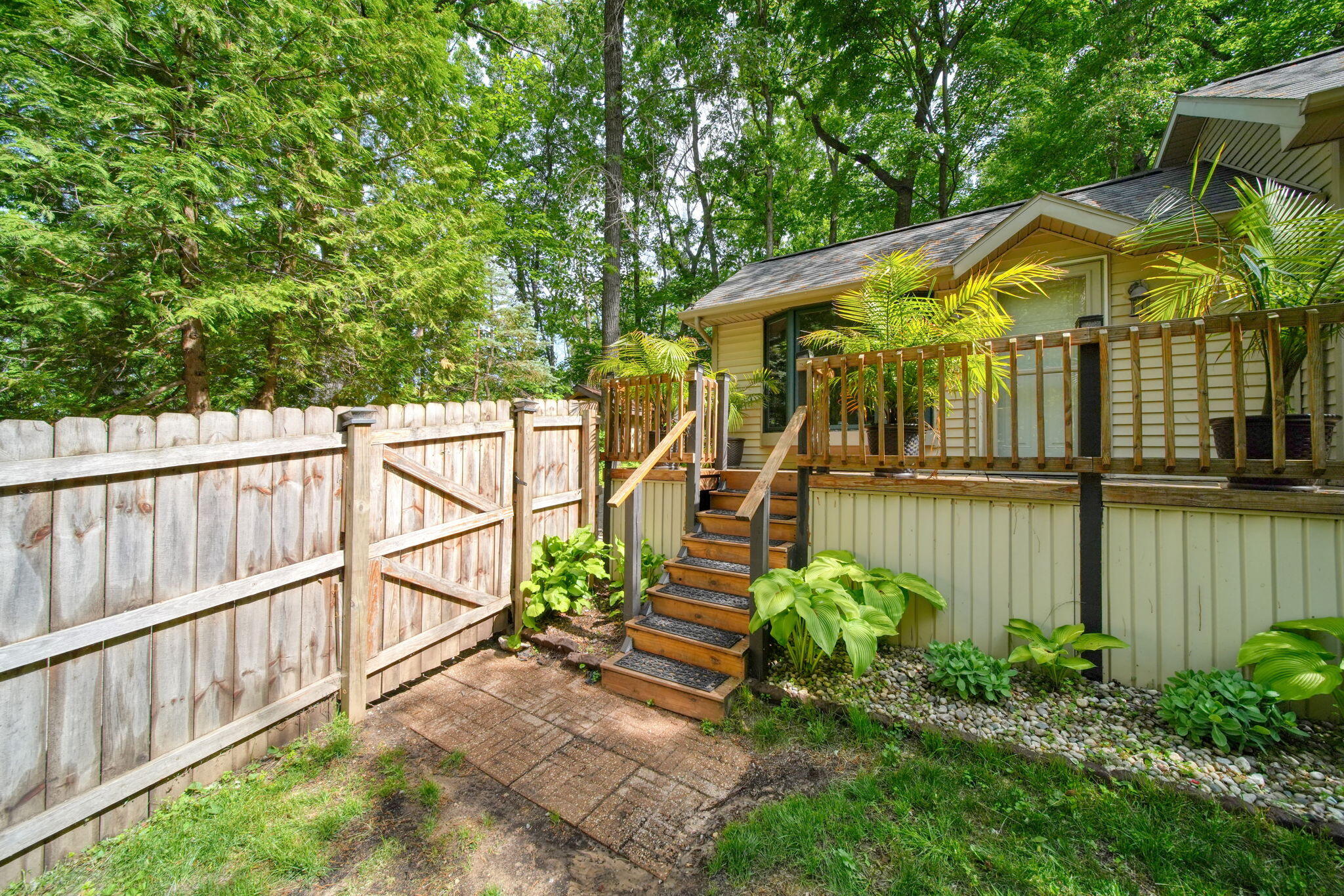 2114 Timber Lane Property Photo 25