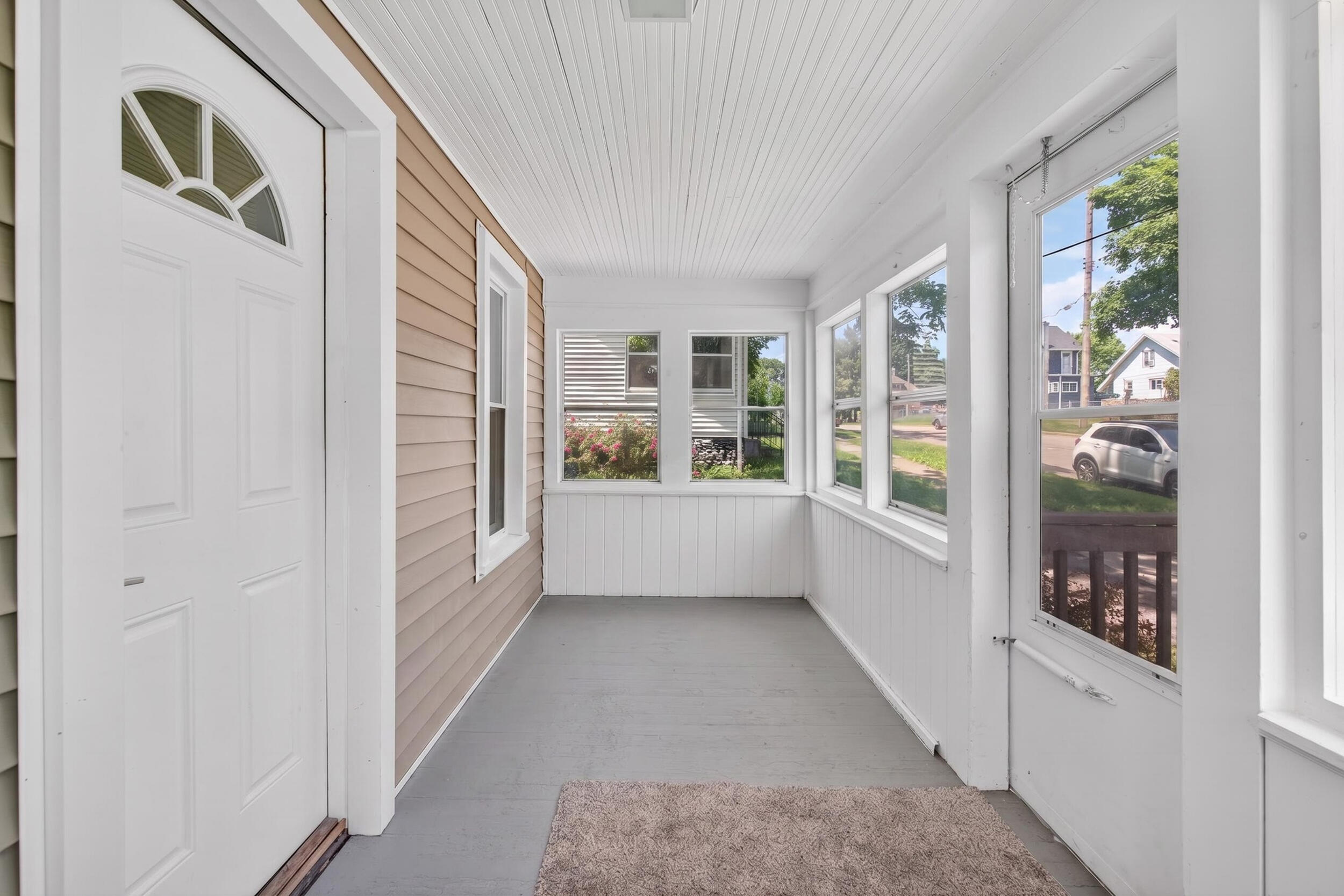 439 Madison Street Property Photo 5