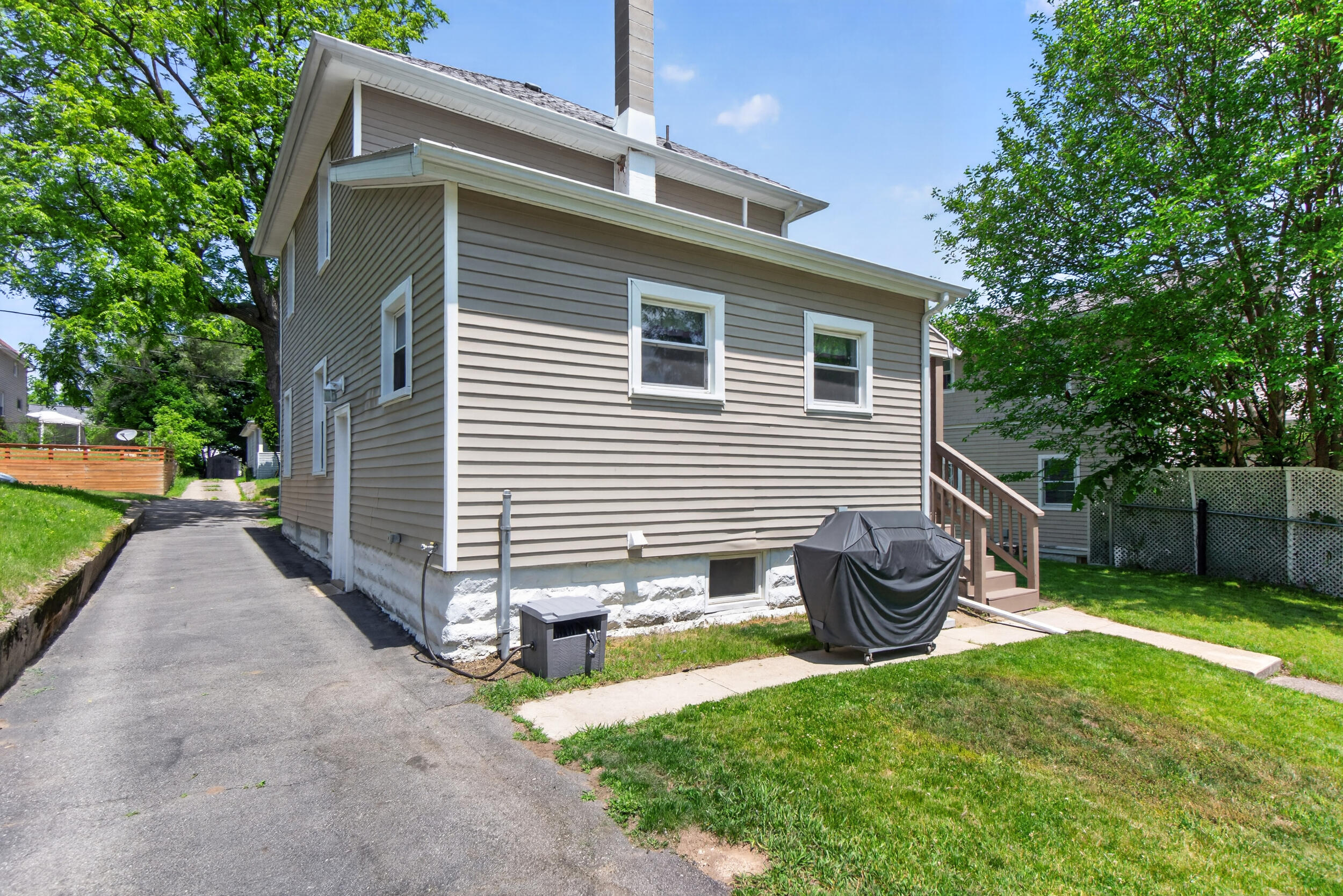 439 Madison Street Property Photo 35