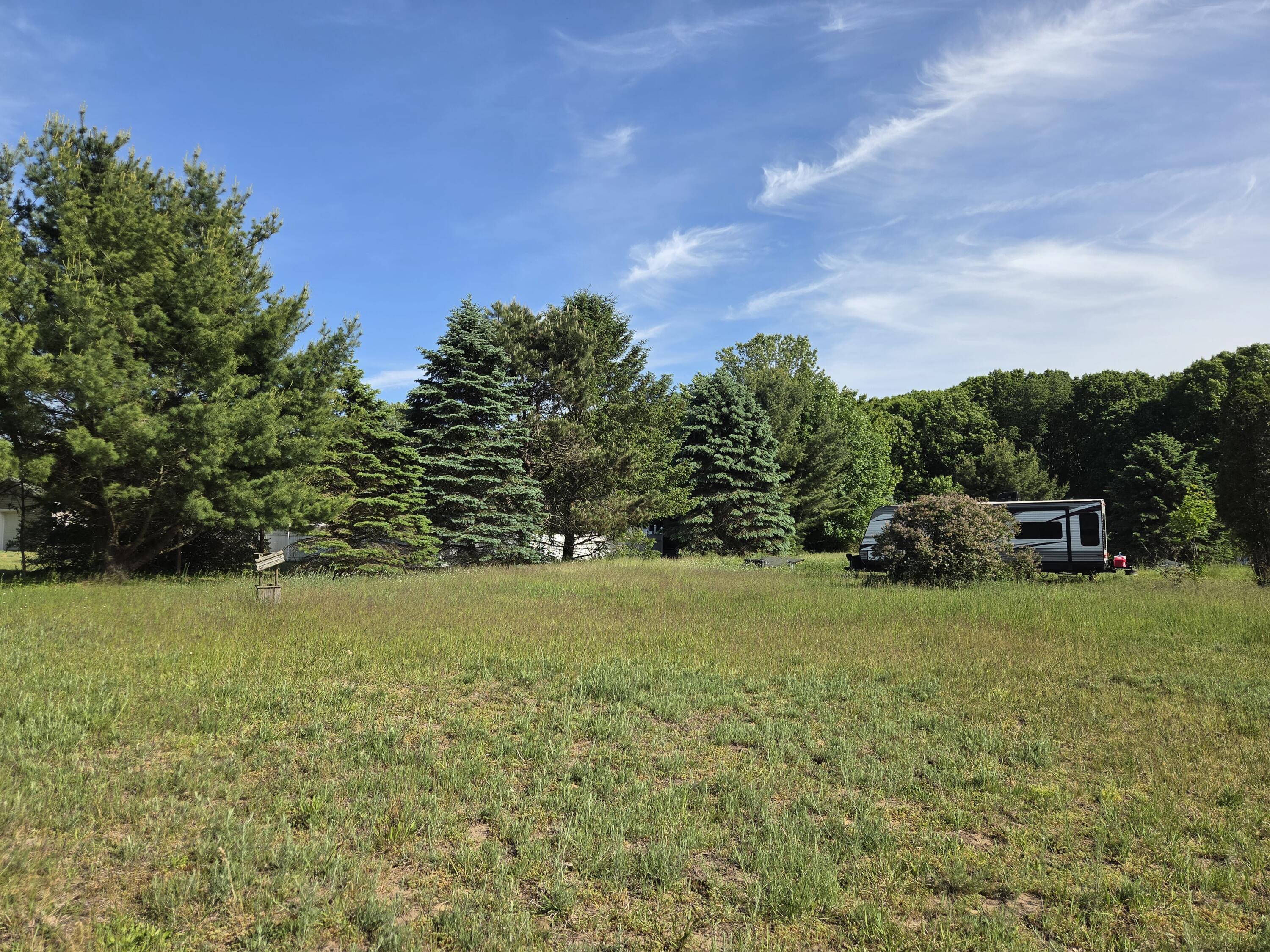 6829 Dale Court Property Photo 3
