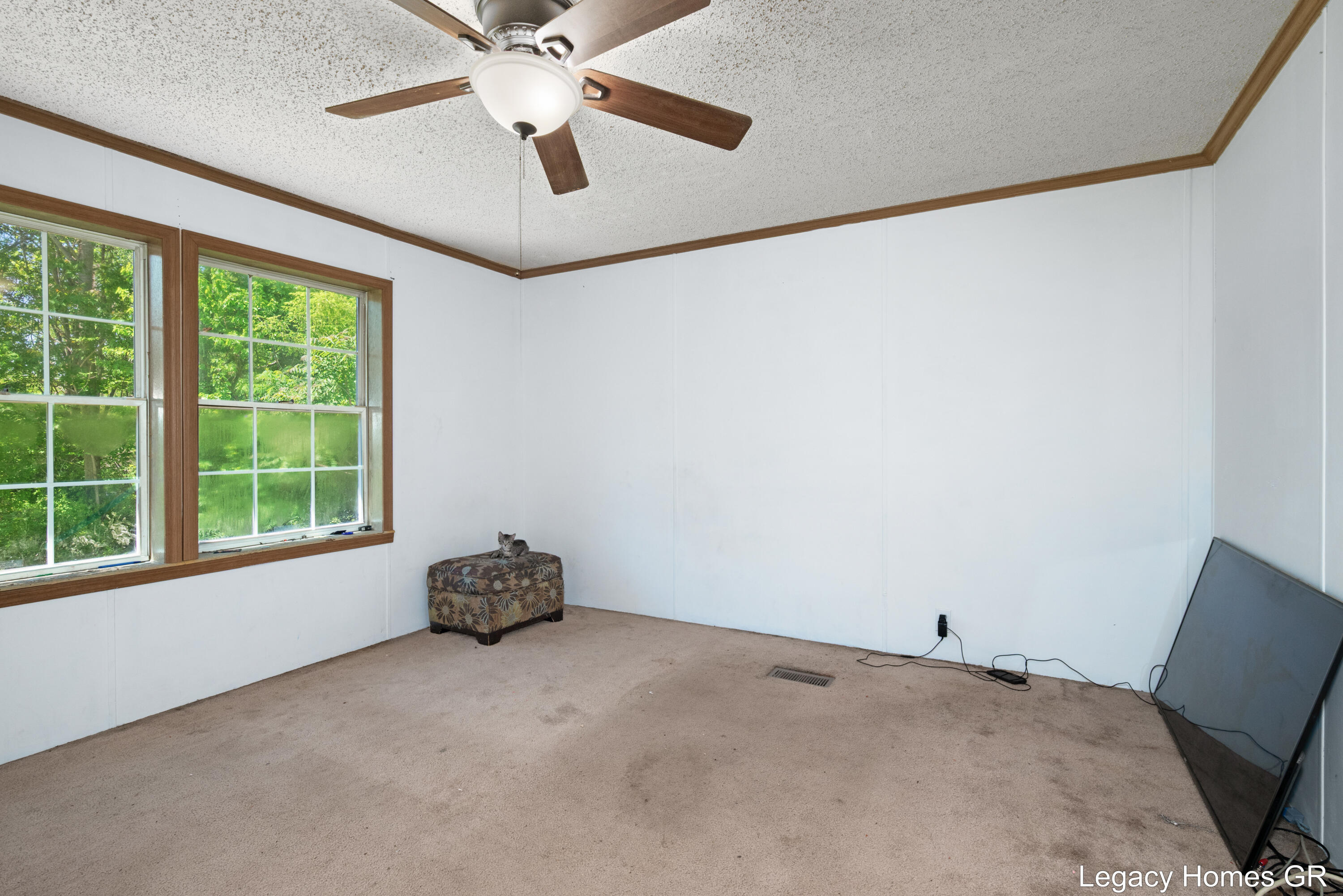 4621 Baker Road Property Photo 9