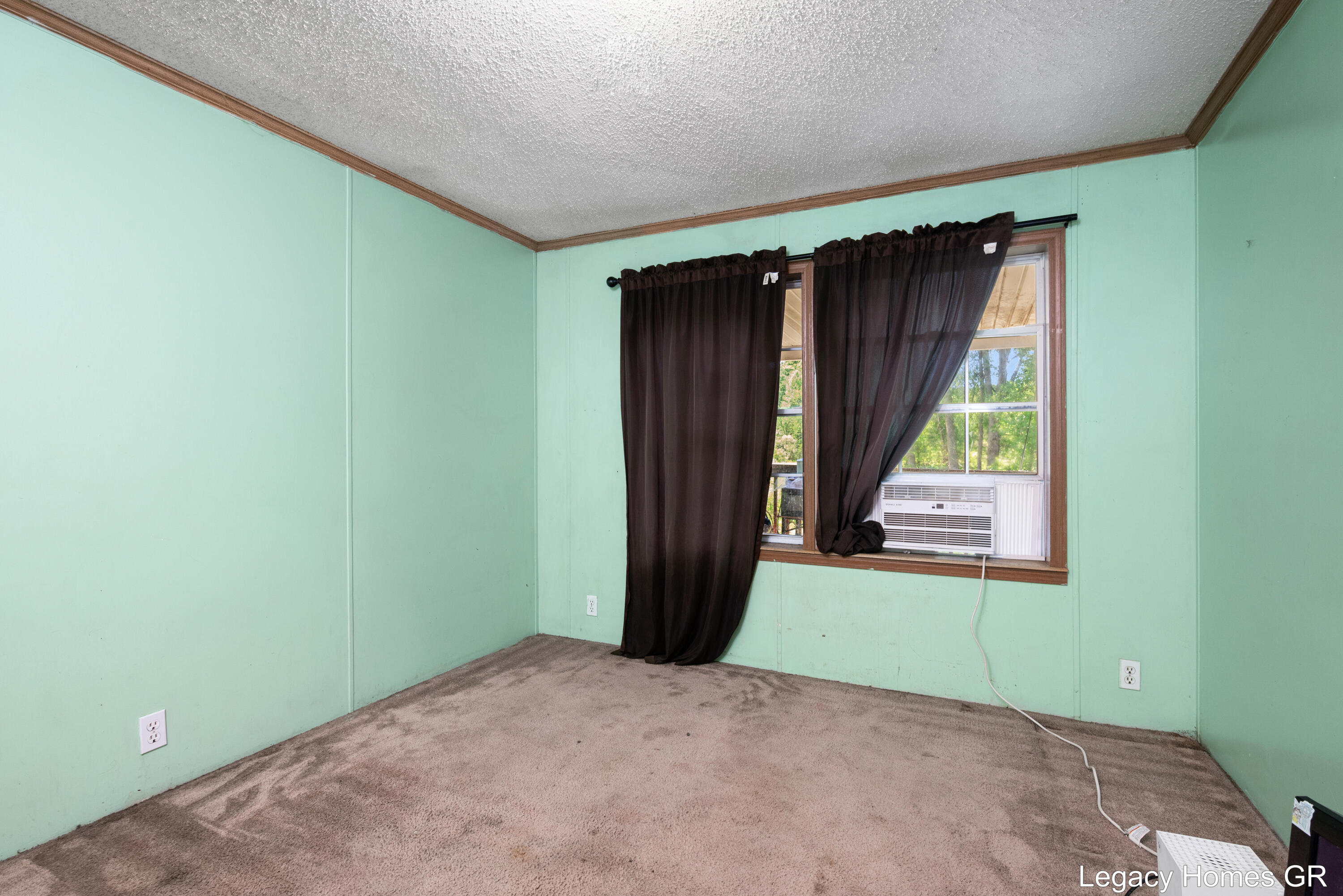 4621 Baker Road Property Photo 12