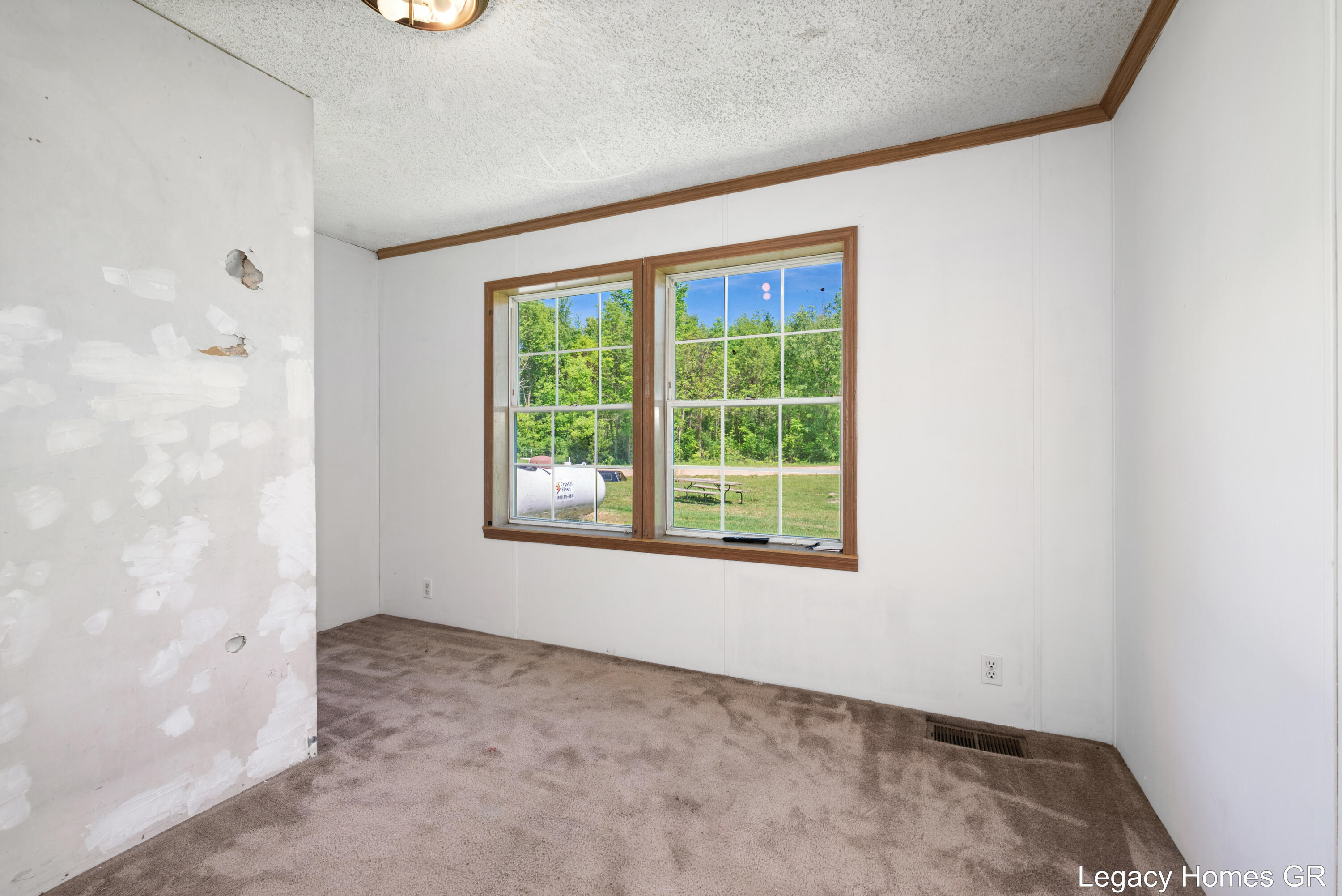 4621 Baker Road Property Photo 14