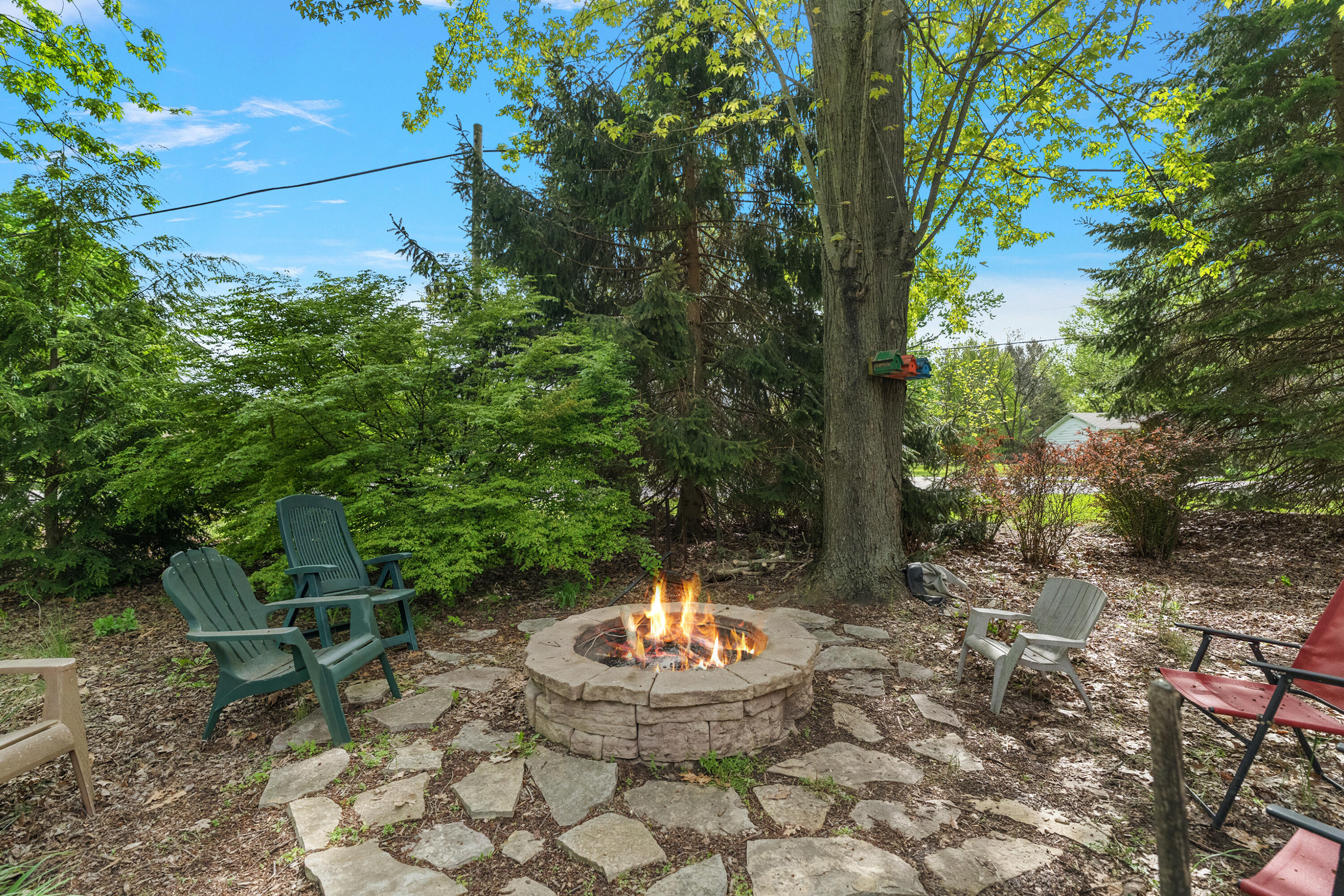 2110 Wooded Way Property Photo 6