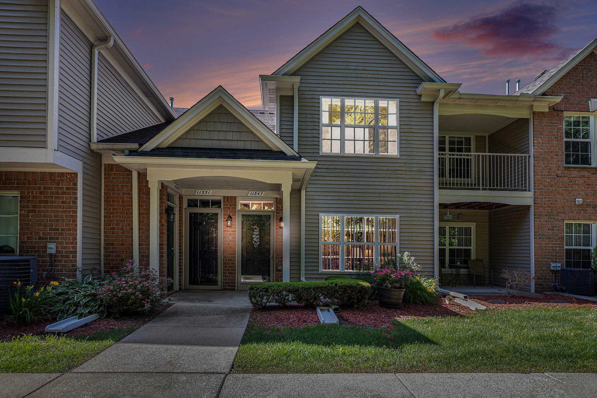 11347 N Woods Drive Property Photo 1