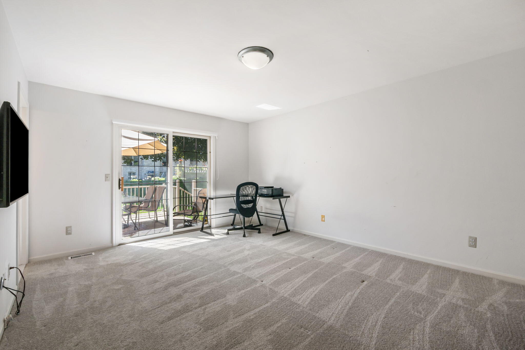 54661 Bellingham Drive Property Photo 24