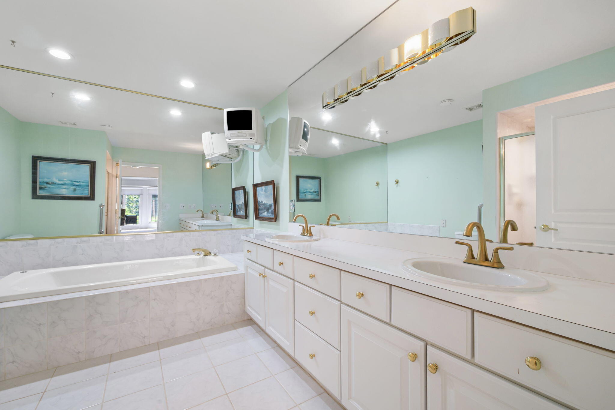 54661 Bellingham Drive Property Photo 29