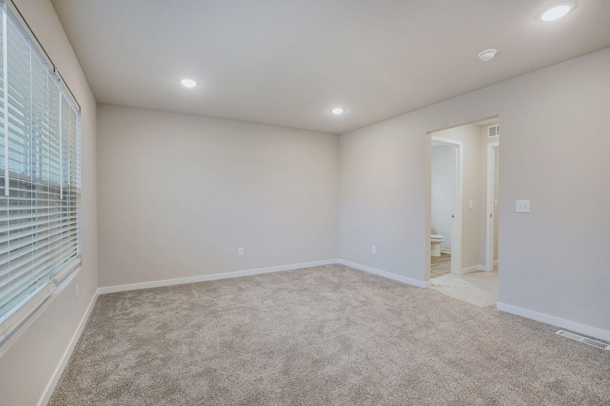832 Winchester Street Property Photo 15