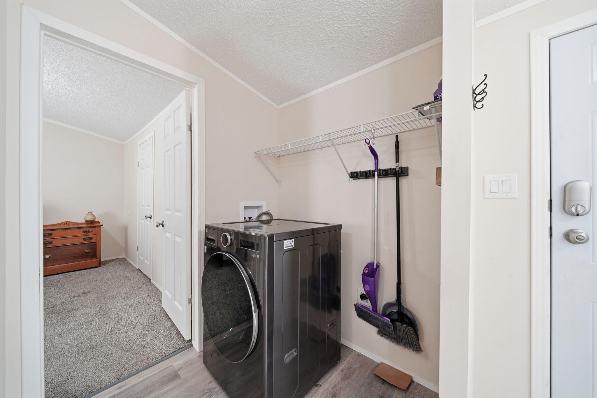 80 Sterling Property Photo 10