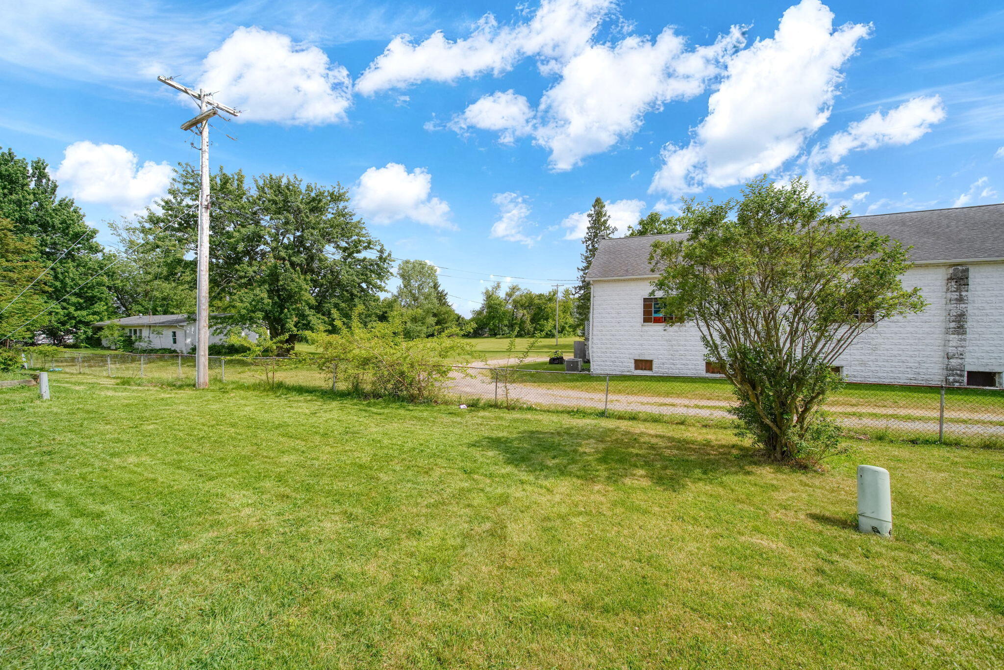 80 Sterling Property Photo 19