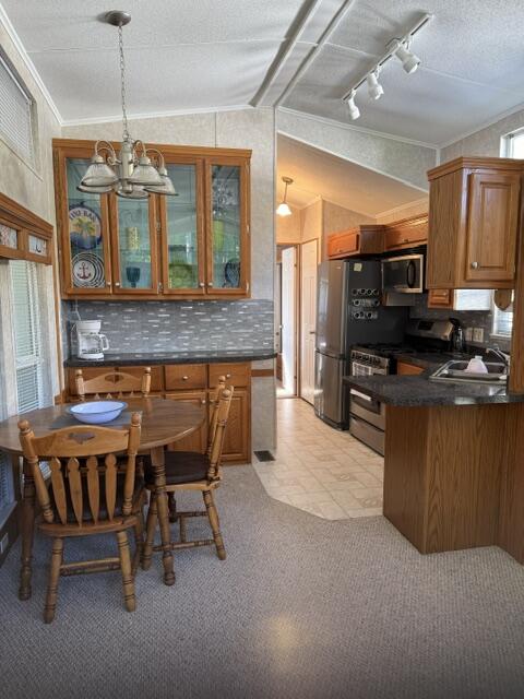 8091 Carriage Lane Property Photo 8