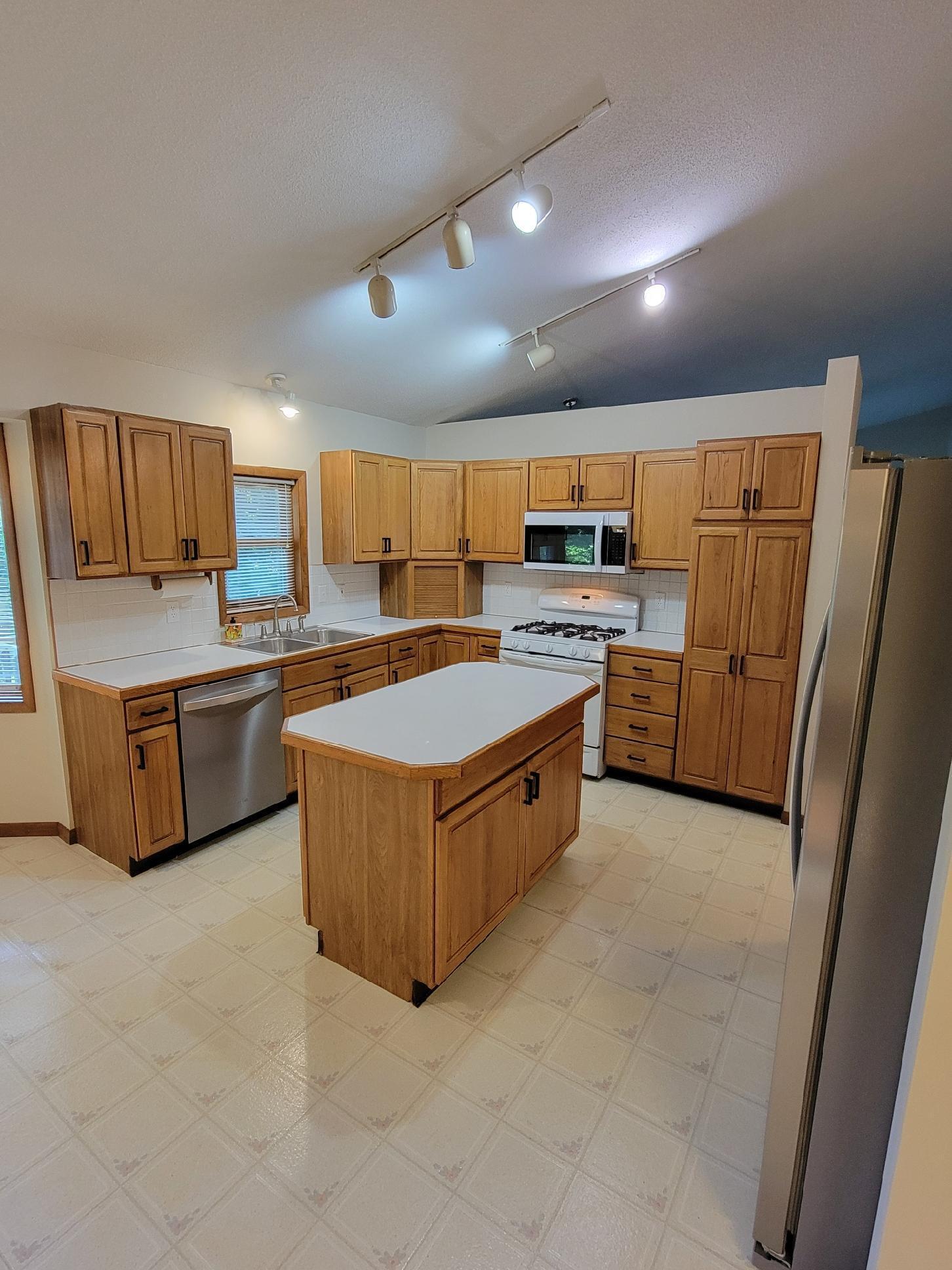 12167 Reyburn Drive Ne Property Photo 12