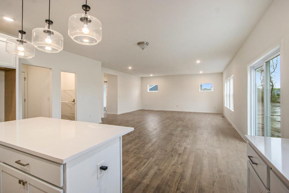 9336 Snow Valley Drive Se Property Photo 4