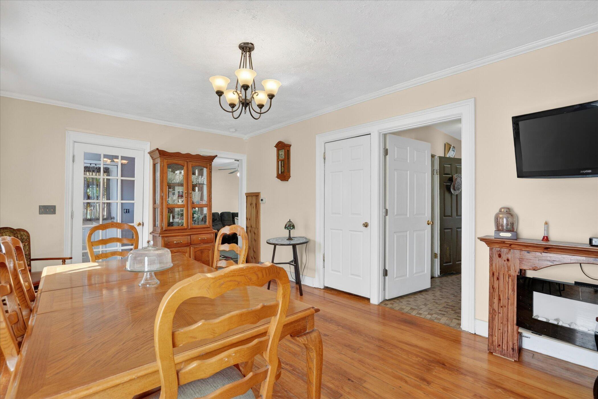 728 W Hanover Street Property Photo 29