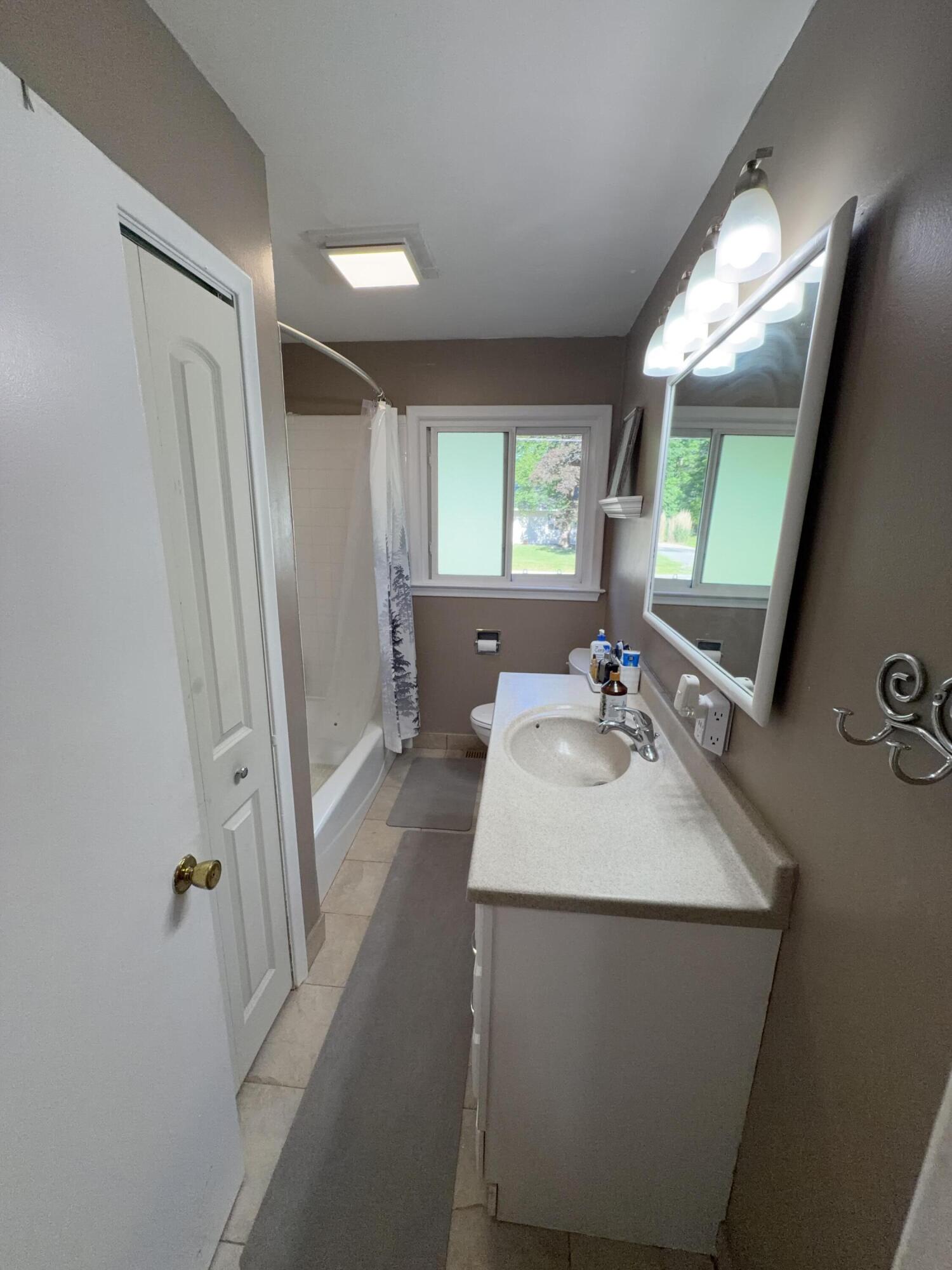 3456 Acacia Boulevard Property Photo 9
