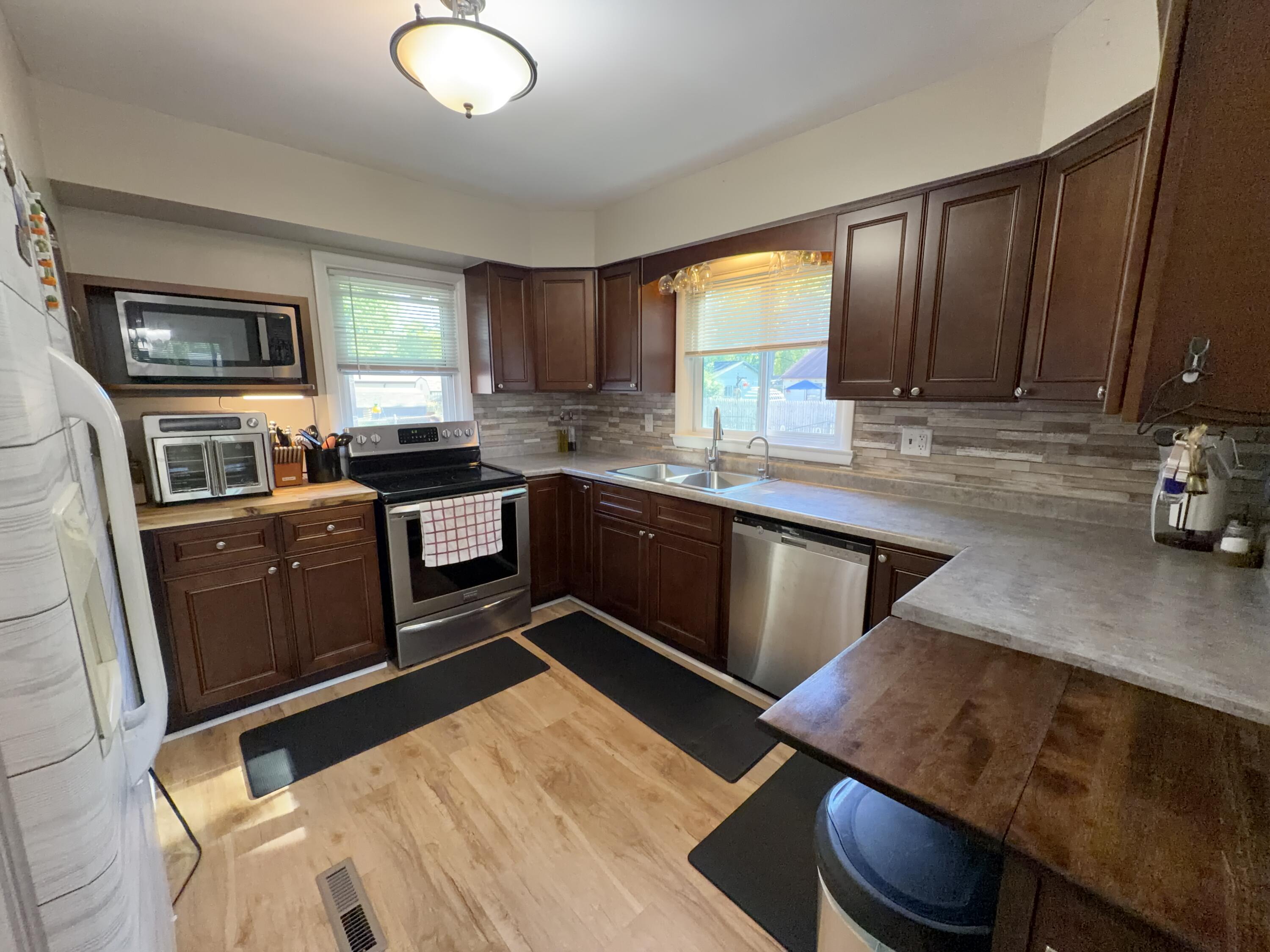 3456 Acacia Boulevard Property Photo 17