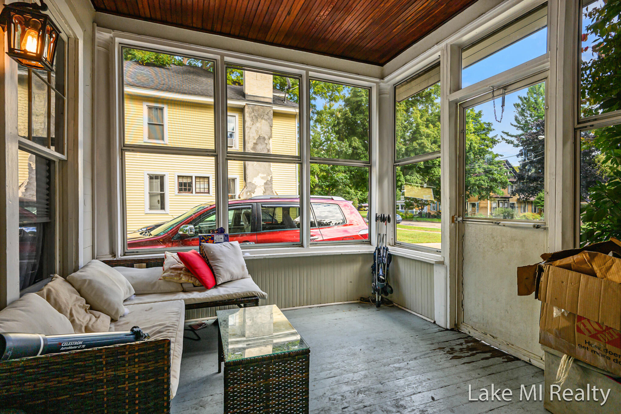 426 W Bridge Street Property Photo 10
