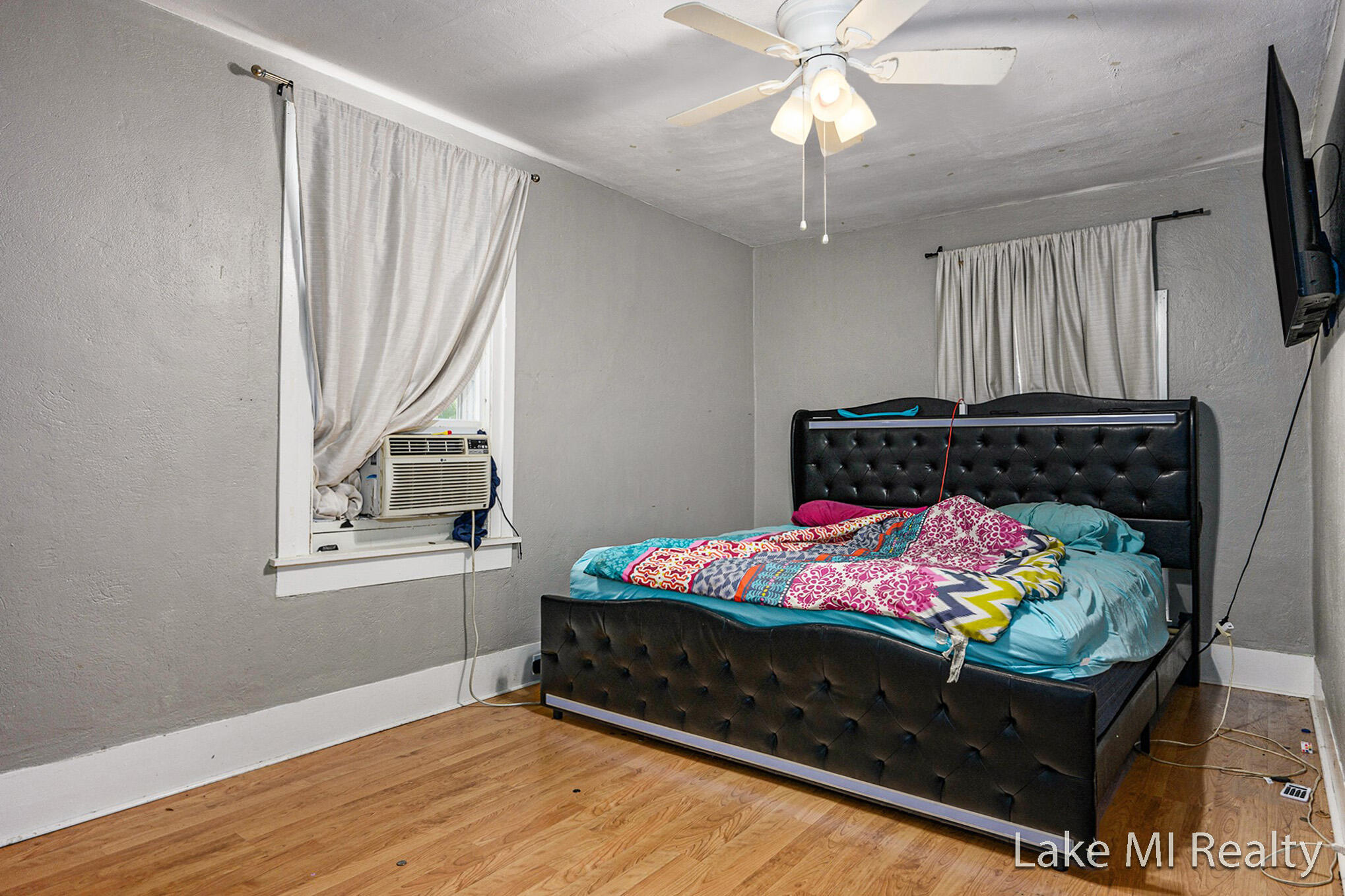 426 W Bridge Street Property Photo 14