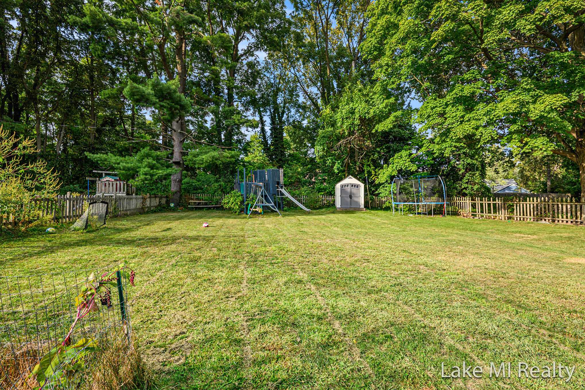 426 W Bridge Street Property Photo 19