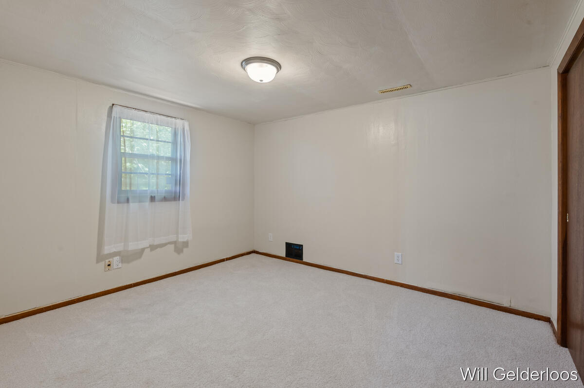 18519 Arthur Road Property Photo 15