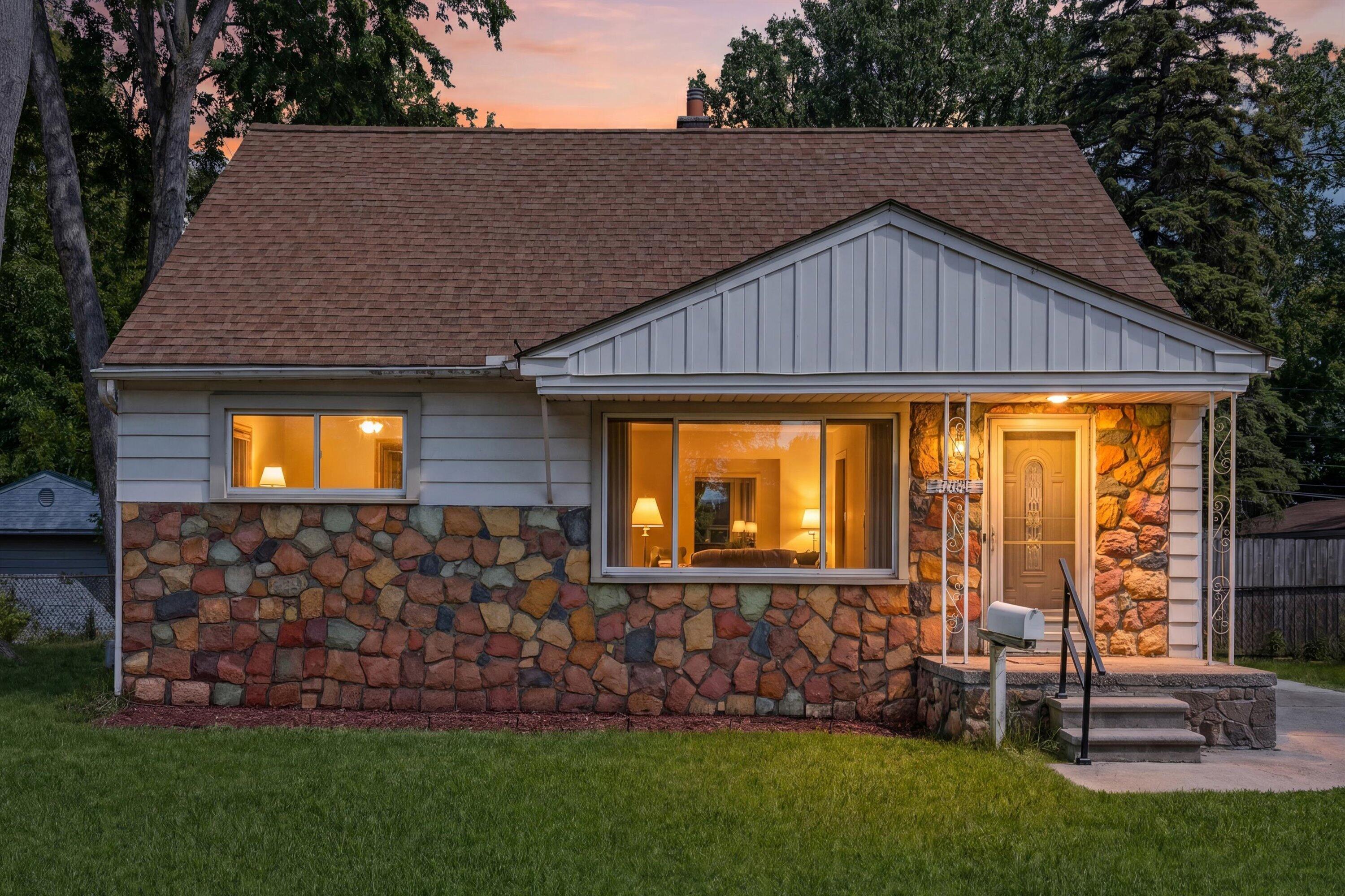 28836 Marquette Street Property Photo 1