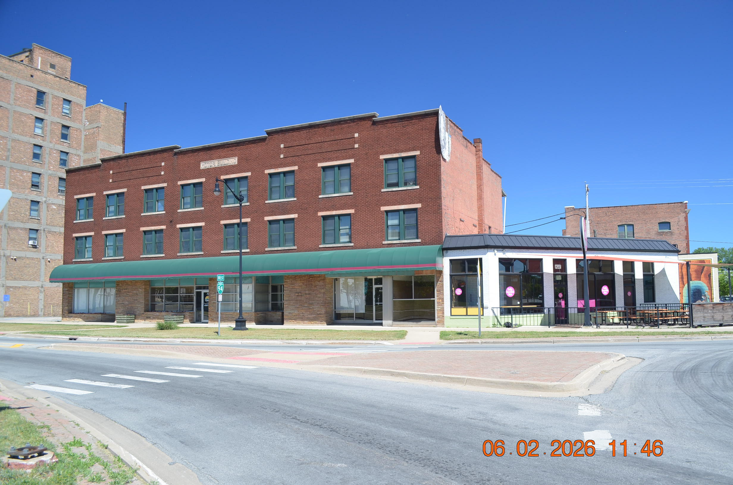 209-219 E Main Street Property Photo 2