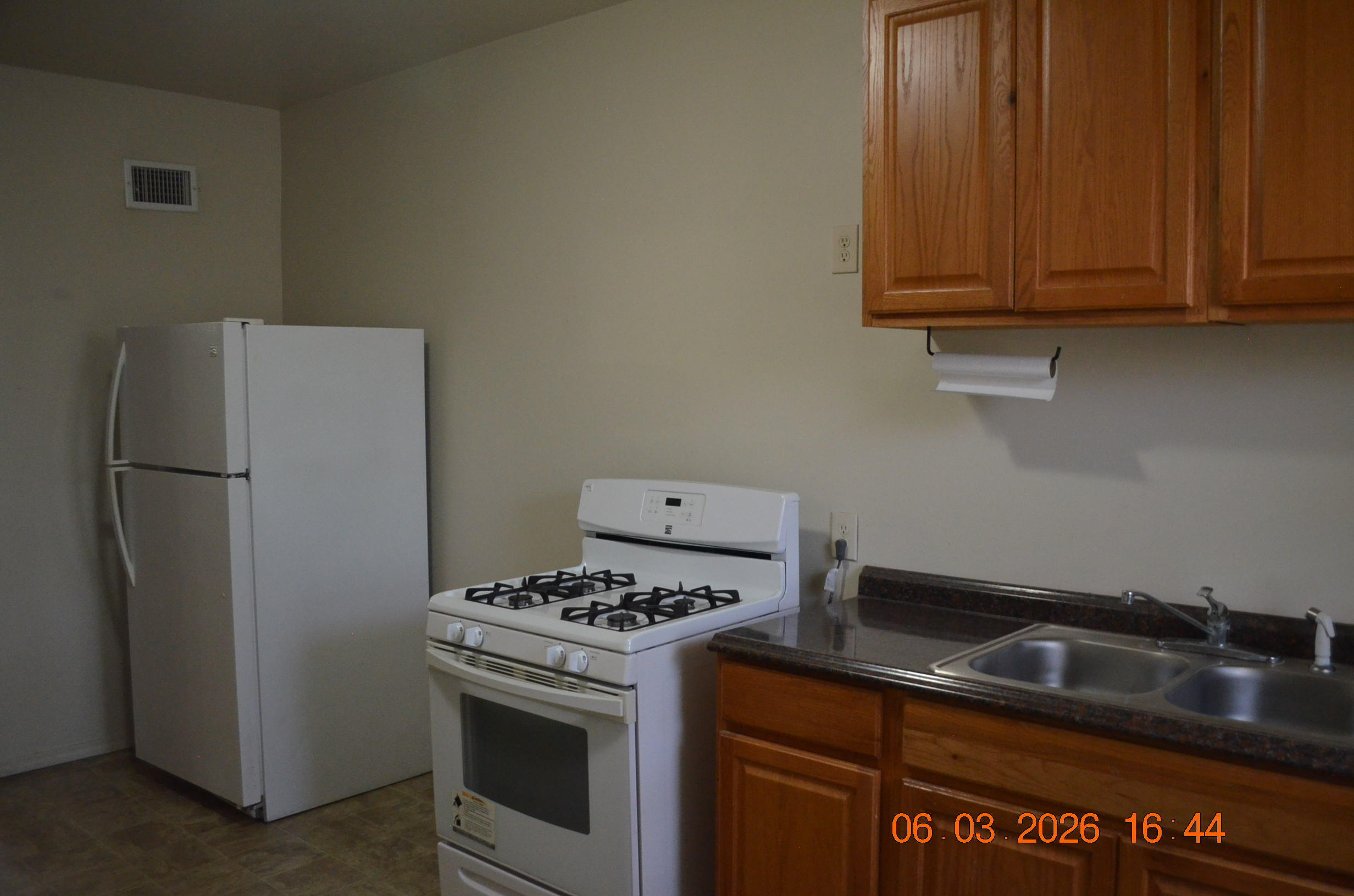 209-219 E Main Street Property Photo 108