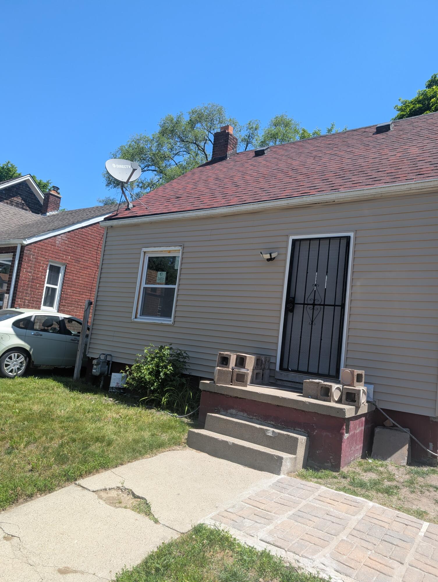 15364 S Freeland Street Property Photo 3
