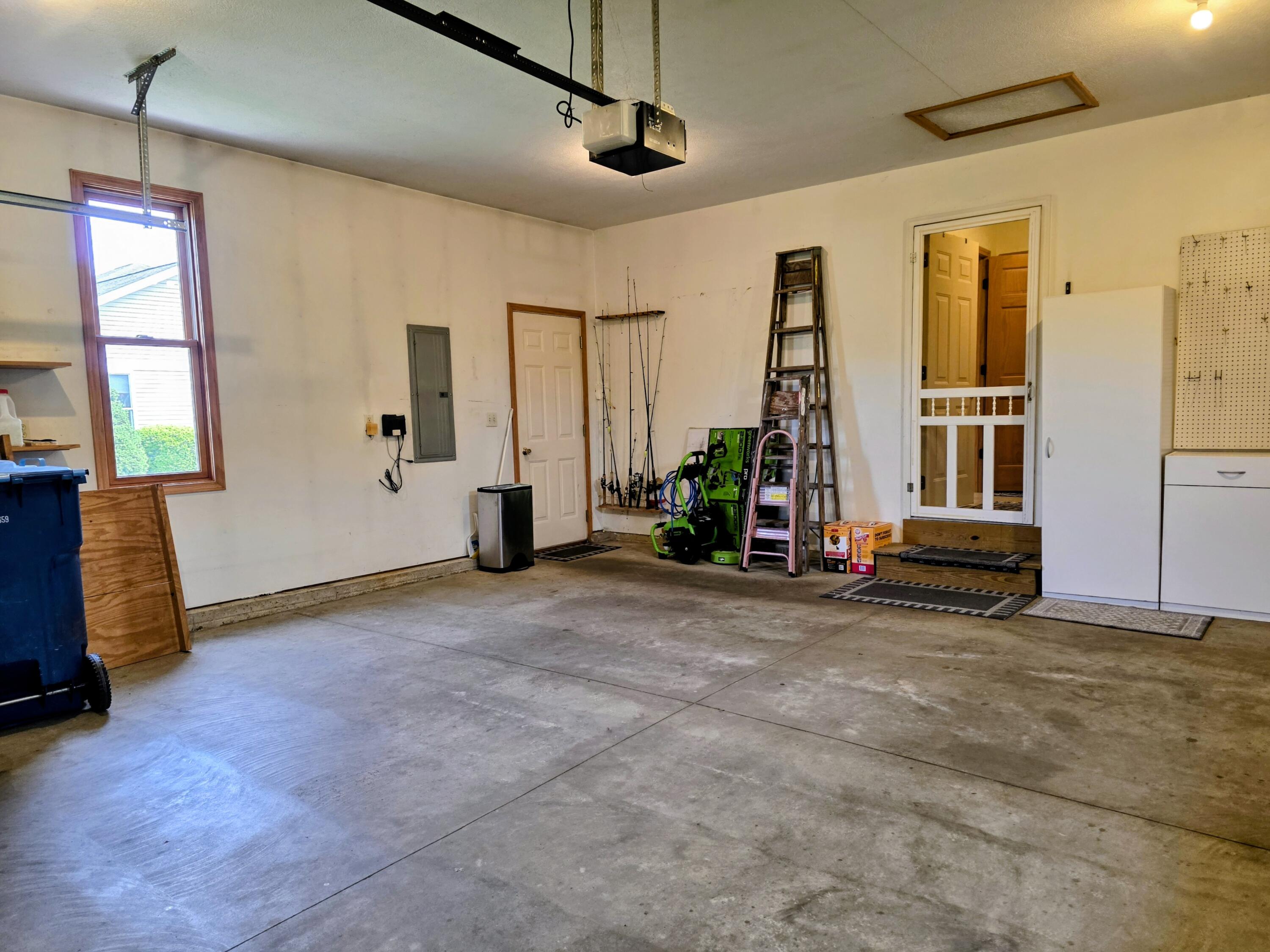 66 Oakwood Drive Property Photo 30