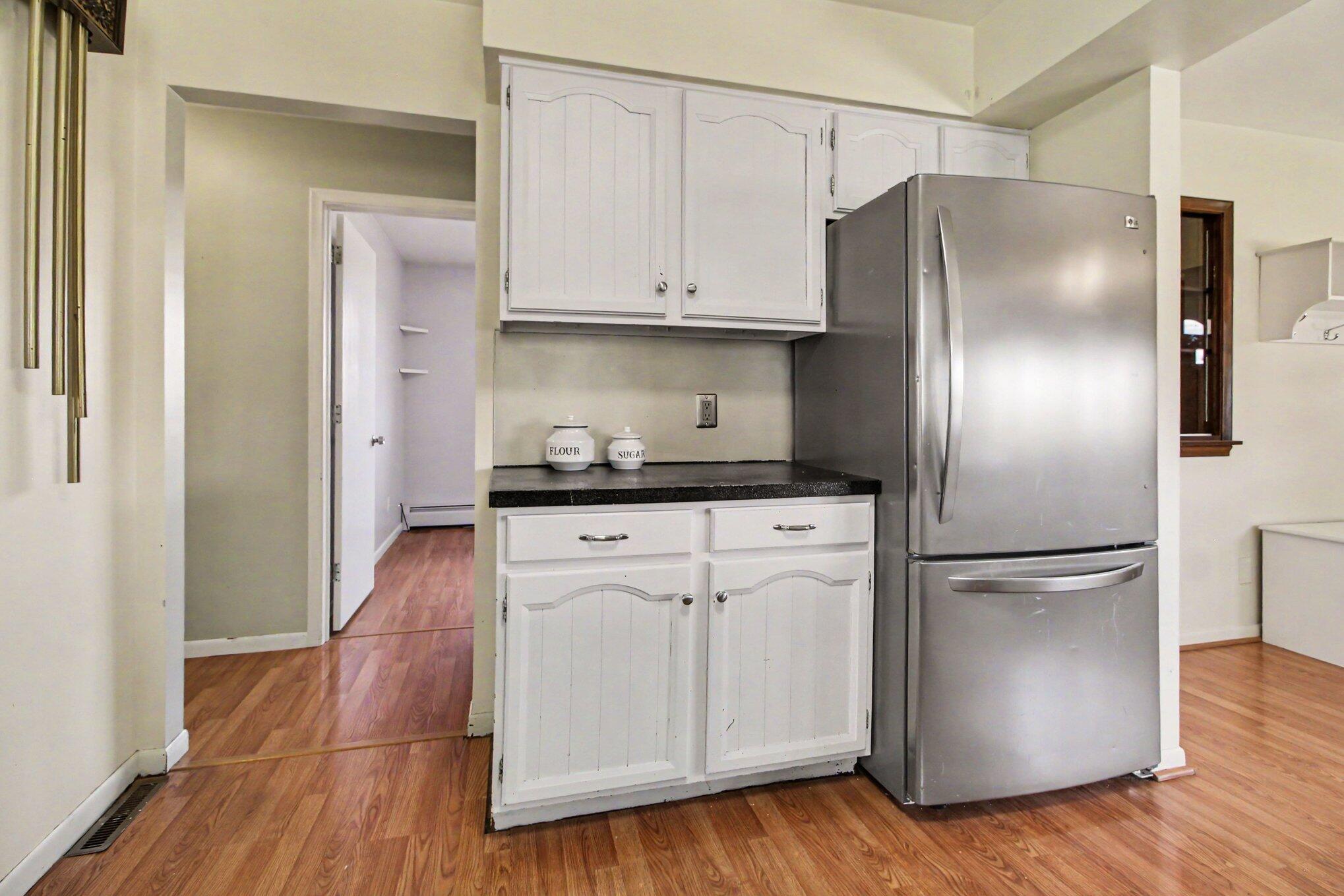 7610 Willis Road Property Photo 11