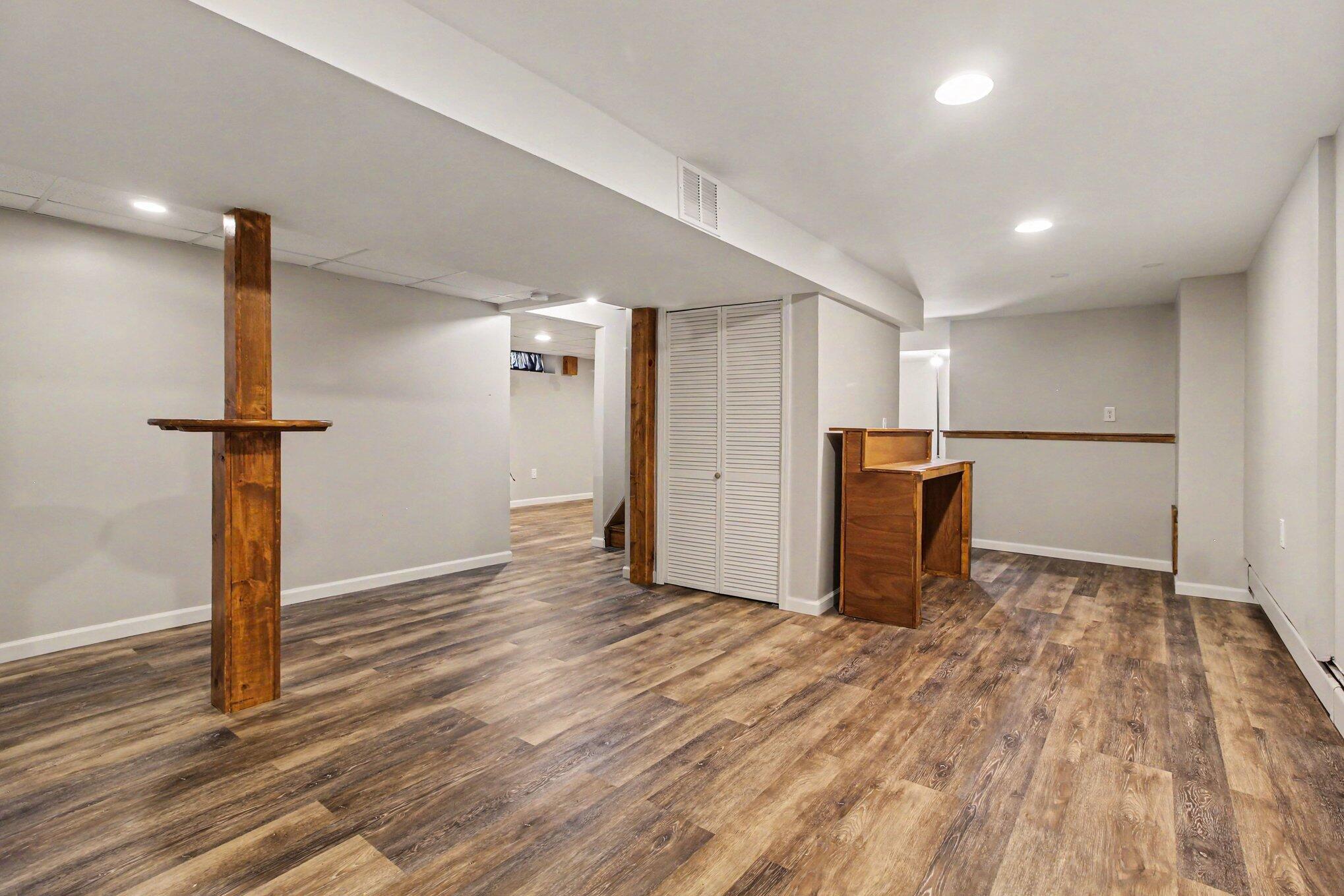 7610 Willis Road Property Photo 22