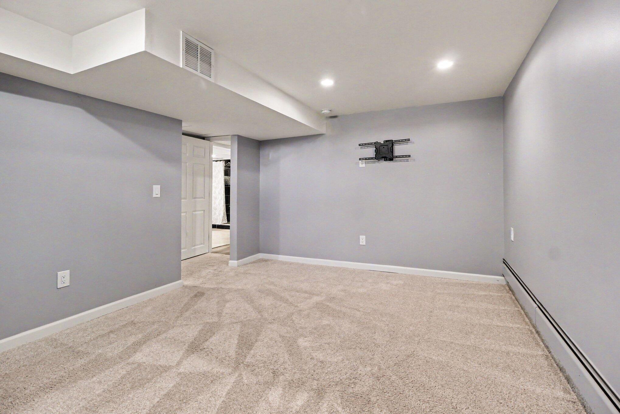 7610 Willis Road Property Photo 27